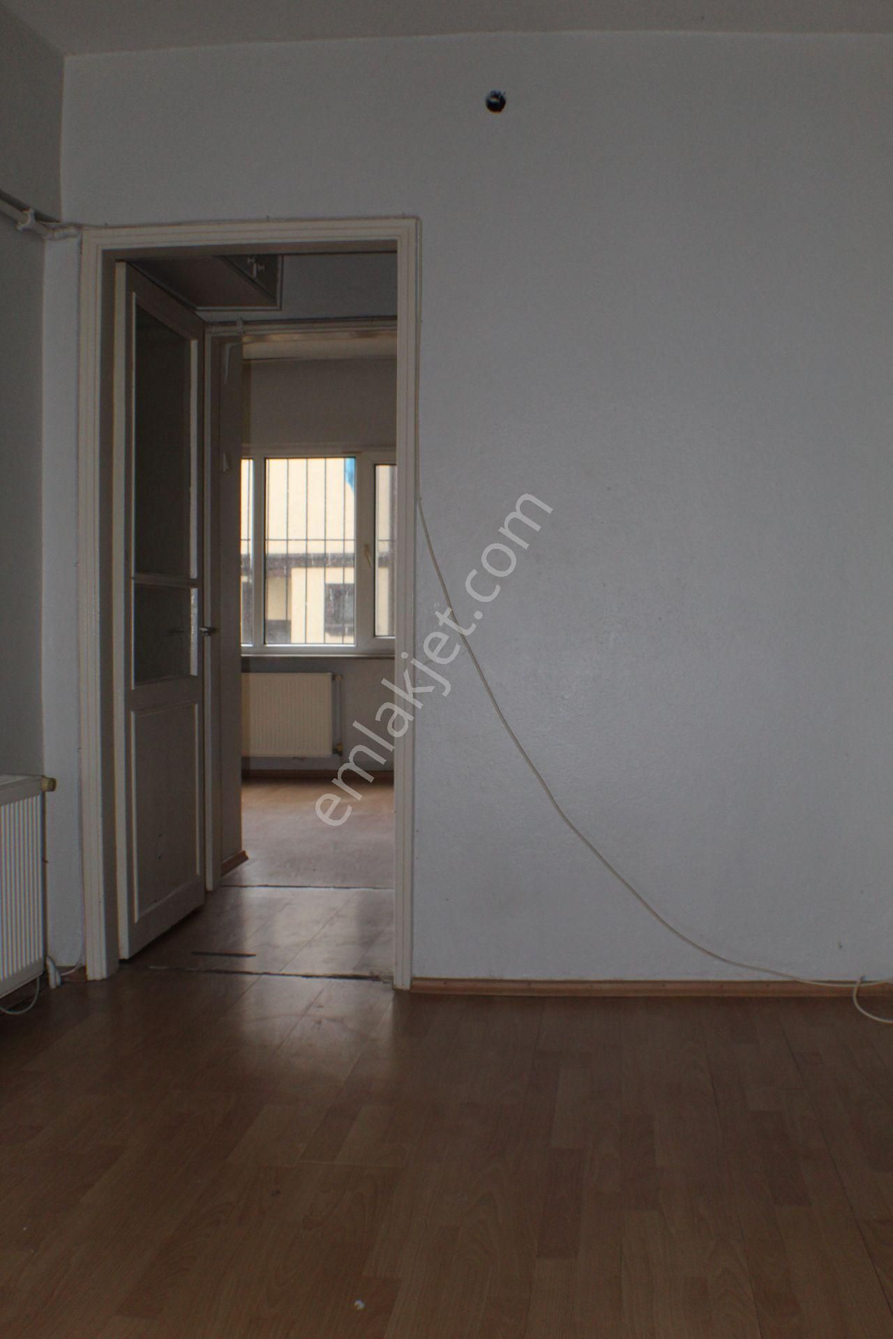 Bursa Yıldırım Setbaşı 2+1 85 M2 1. Kat Kombili Daire Satılık - Görsel 11