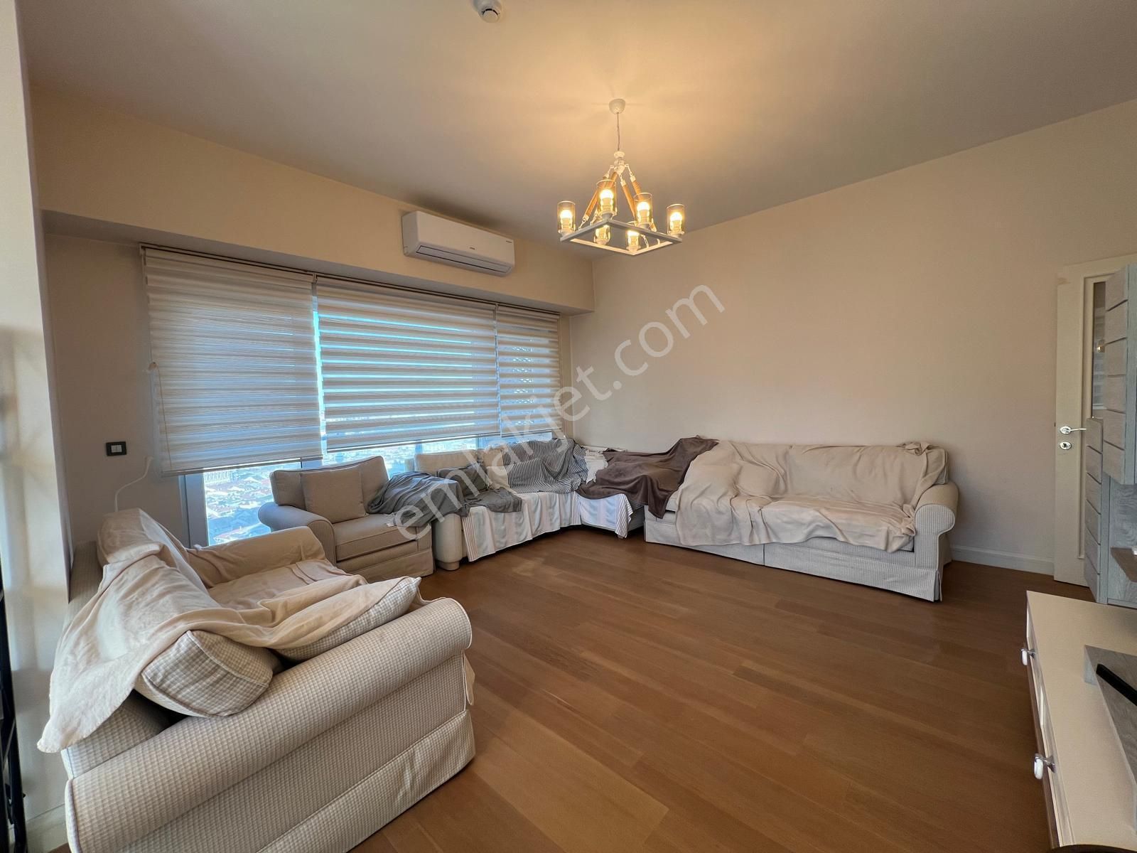 Kiptaş Venezia Mega'da Satılık 3+1 Boş Avm Mnz. Balkonlu Ful Eşyalı Daire - Görsel 3