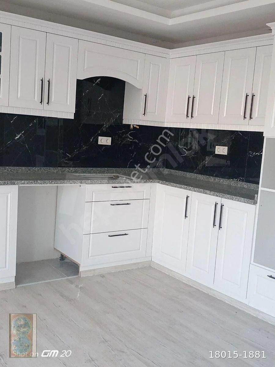 Bornova İnönü Mahallesinde 4 Katlı Satılık Fırsat Bina - Görsel 6