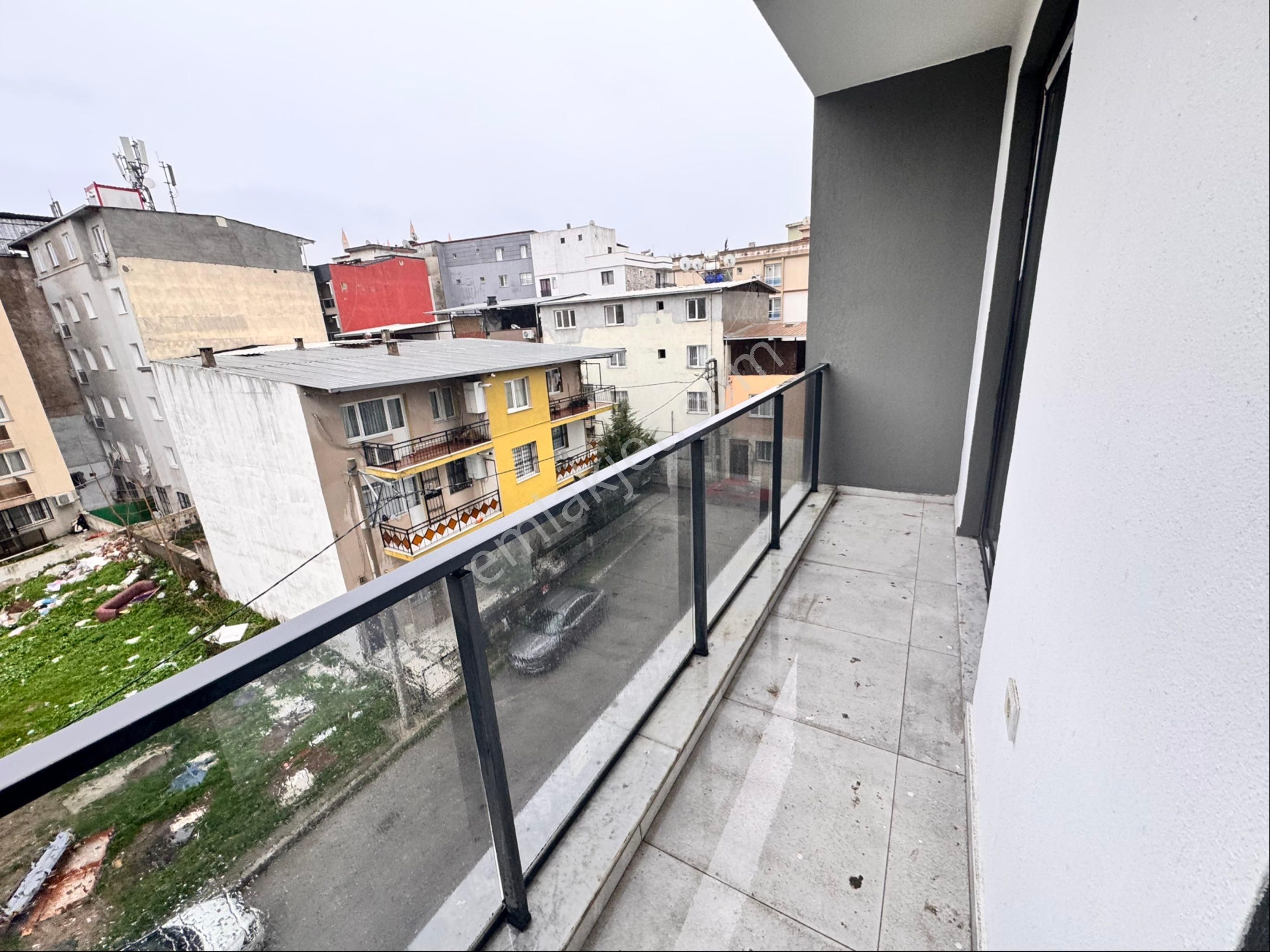 Novuss'dan Kampüs Karşısı, Havuzlu Site İçi 1+1 Balkonlu Daire - Görsel 10