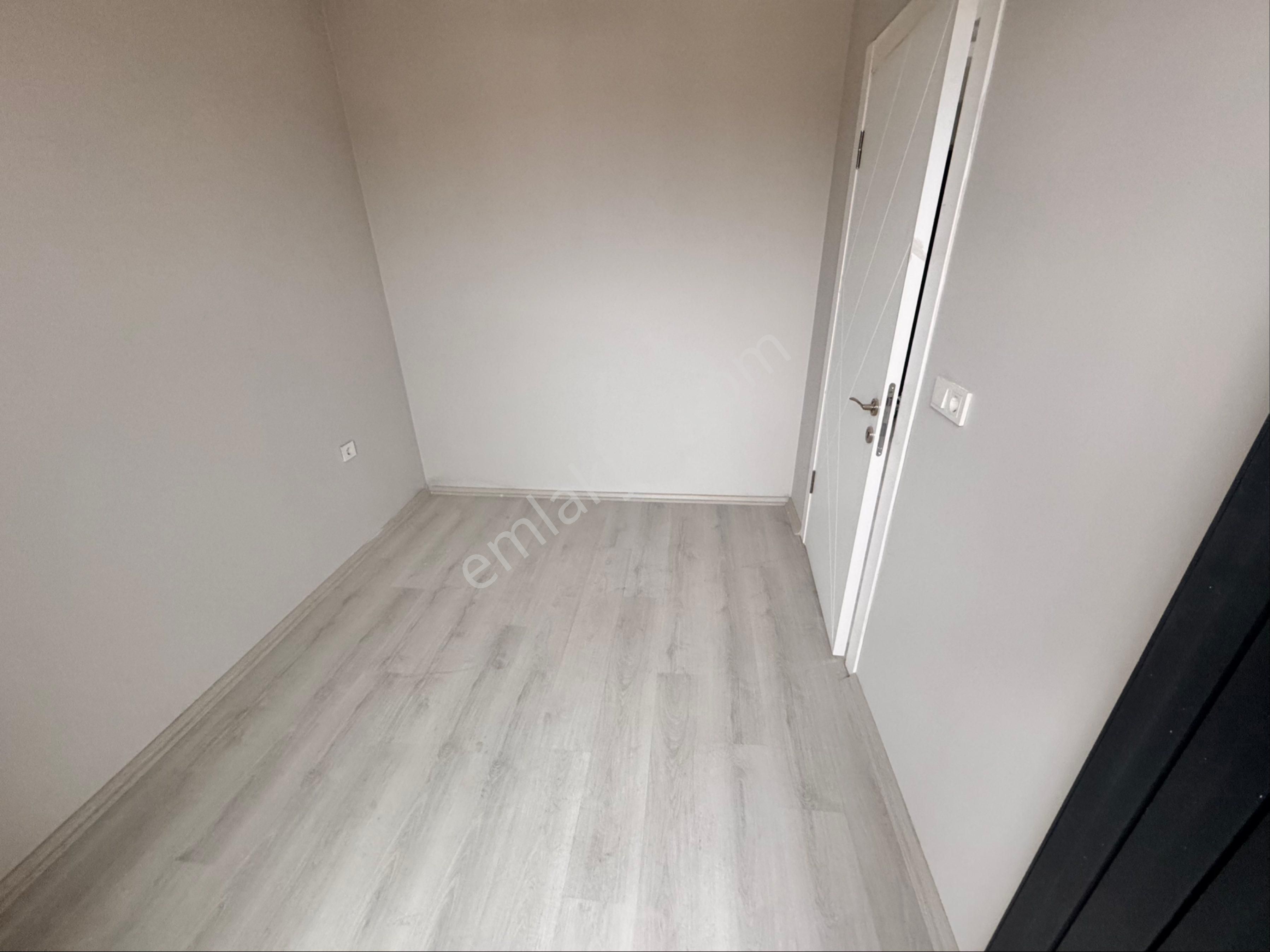 Novuss'dan Kampüs Karşısı, Havuzlu Site İçi 1+1 Balkonlu Daire - Görsel 16