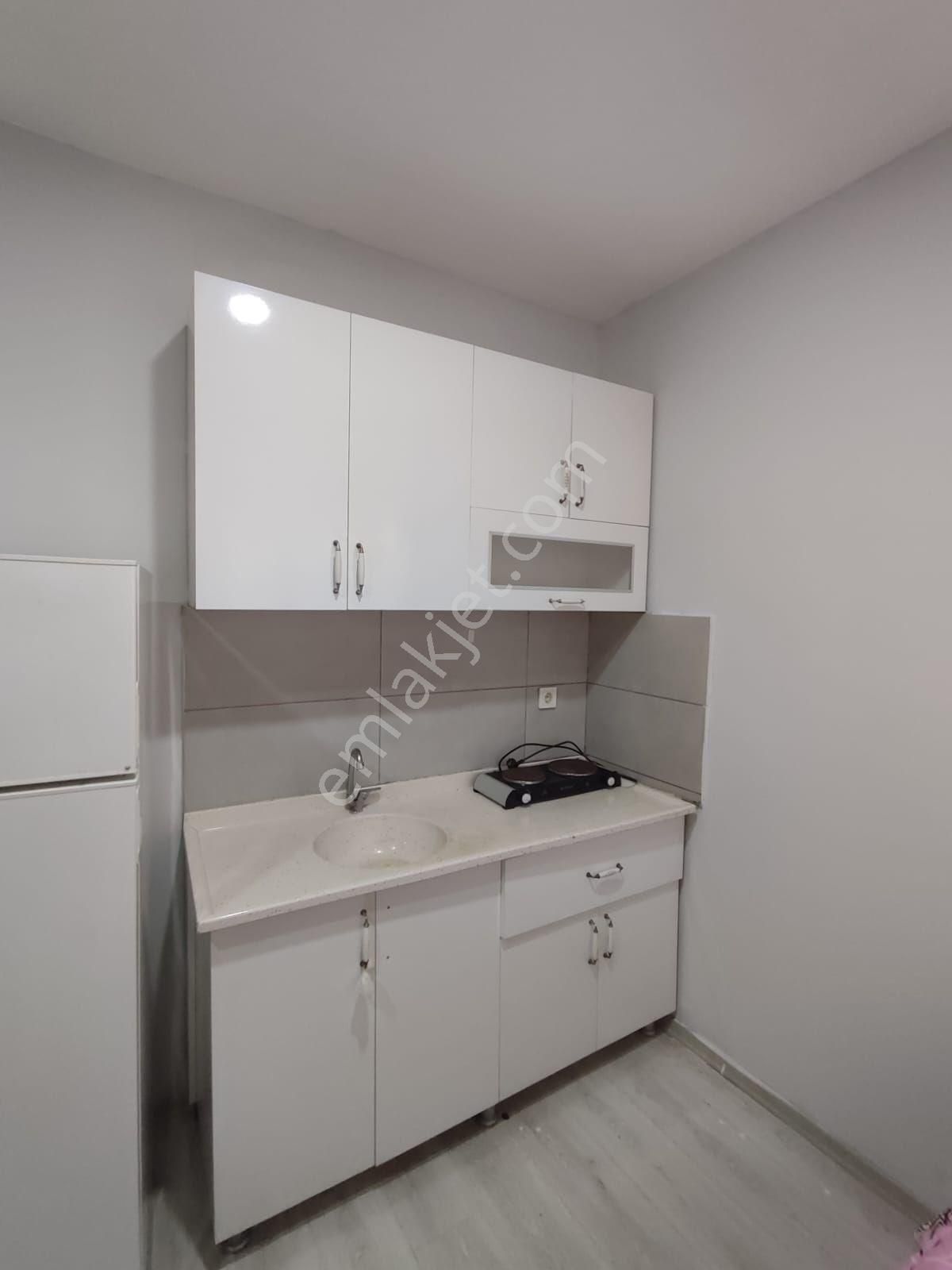 Seyhan Baraj Yoluna Yürüme Mesafesinde 1+0 Eşyalı Kiralık - Görsel 4