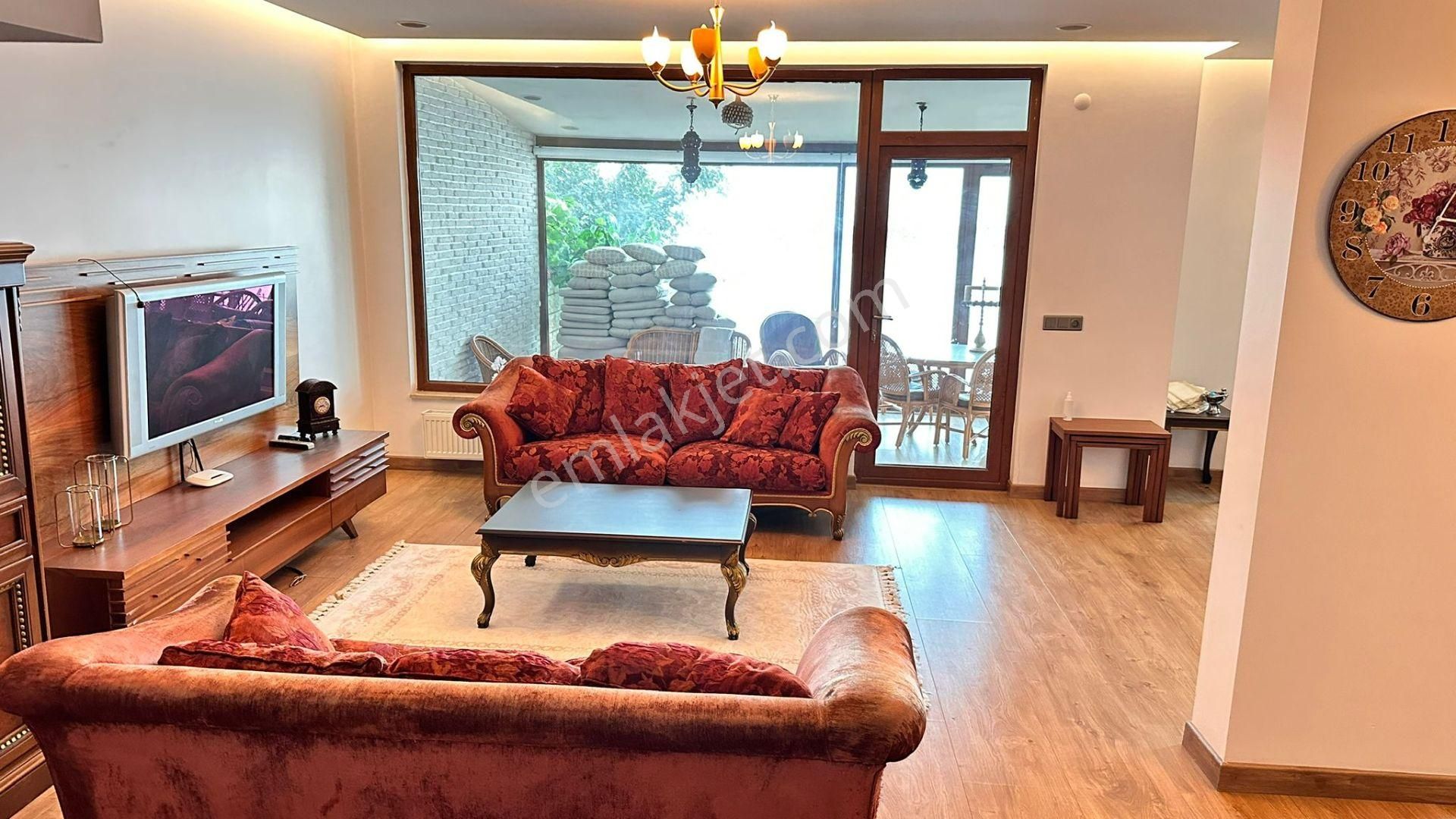 Trabzon Akçaabat Söğütlüde Kiralık Eşyalı Dubleks Daire - Görsel 9