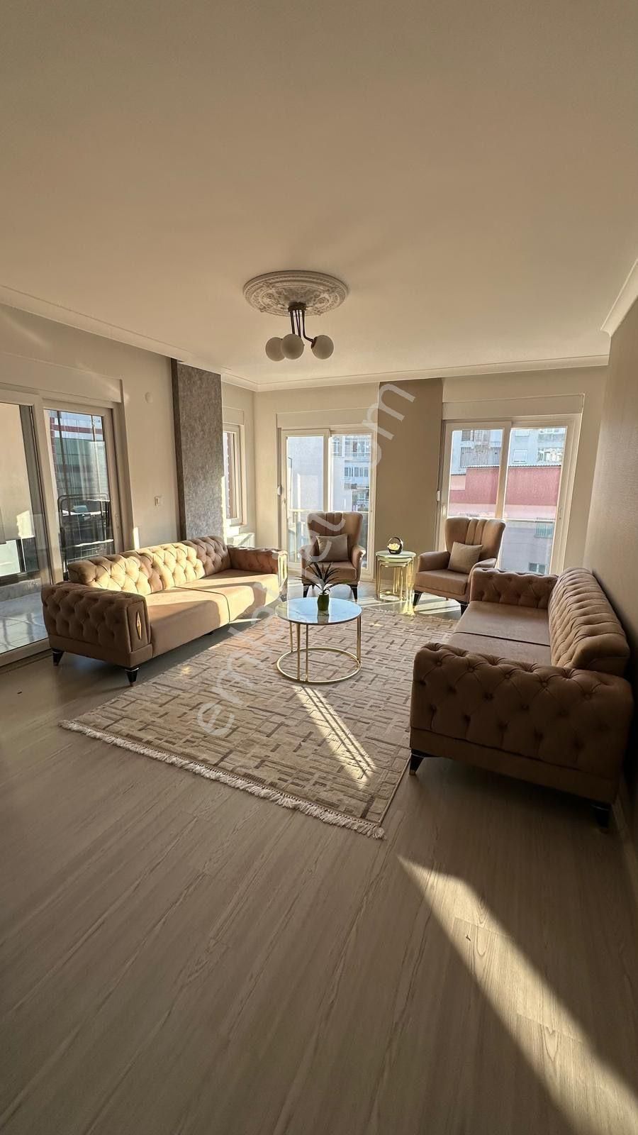 Kaleiçi Ve Tramvay Yakını Arakat Doğalgazlı 3+1