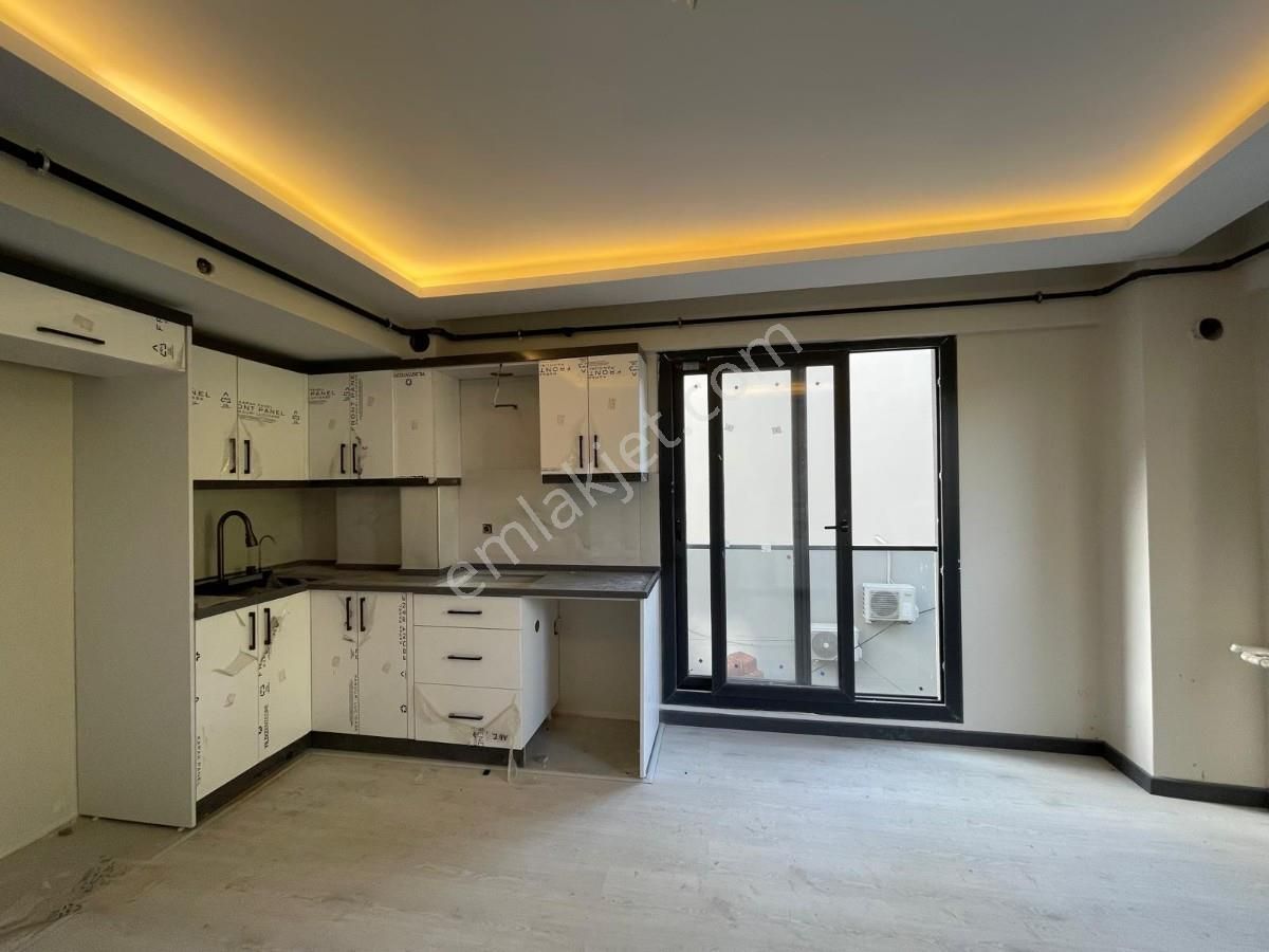 Buca Hürriyet Mahallesi 3 Cepheli Satılık 1+1 Daire - Görsel 10