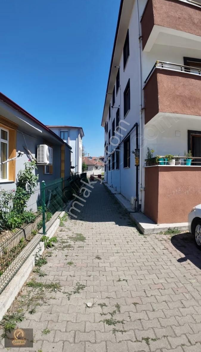 Öğretmen'den Fırsat Satılık Ayrı Mutfak Ara Kat 145m2 3+1 - Görsel 19