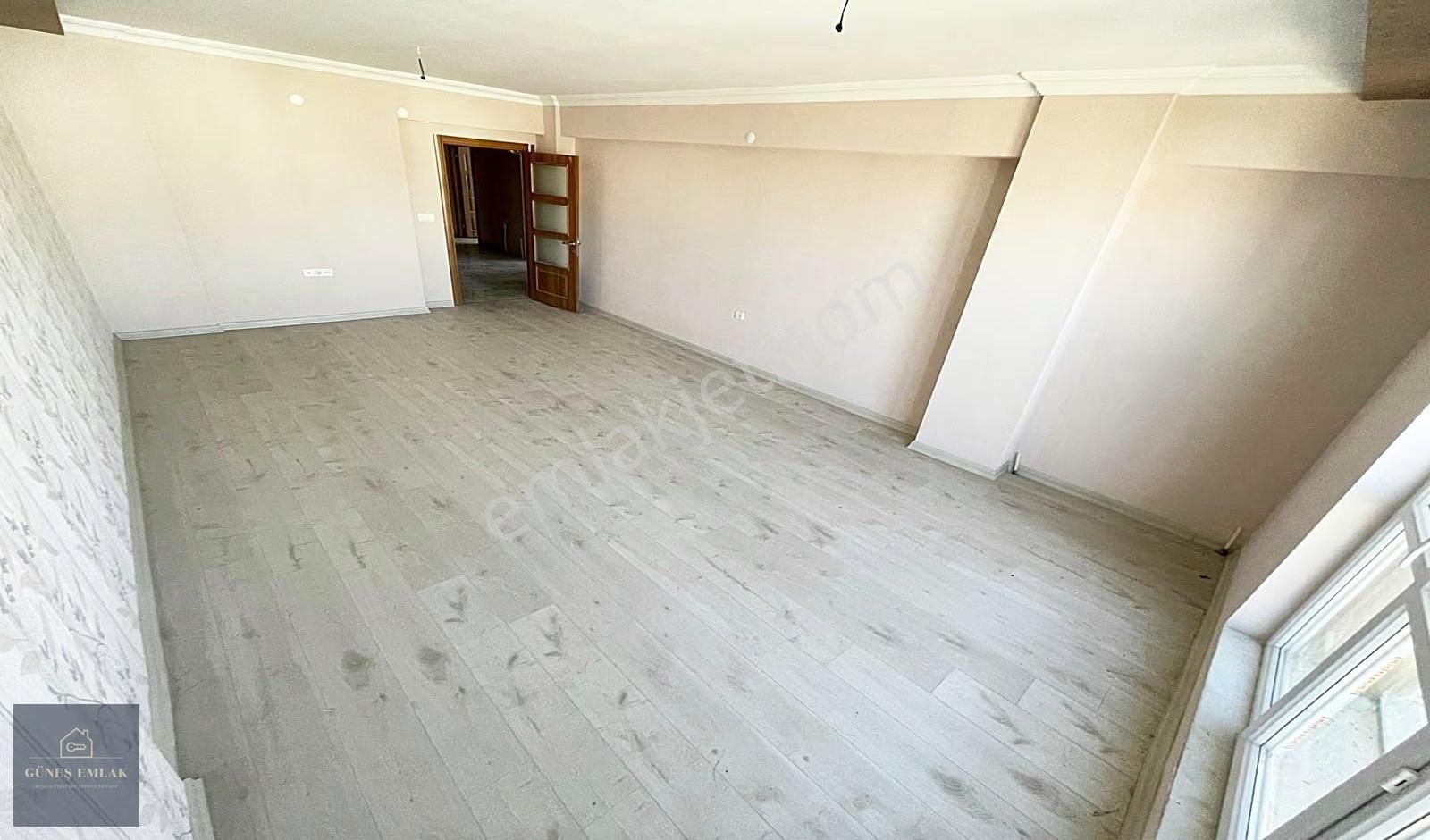 Yenikent'te 4+1ve 3+1 İki Daire Oturuma Hazır Az Bulunur Kaçırma - Görsel 16