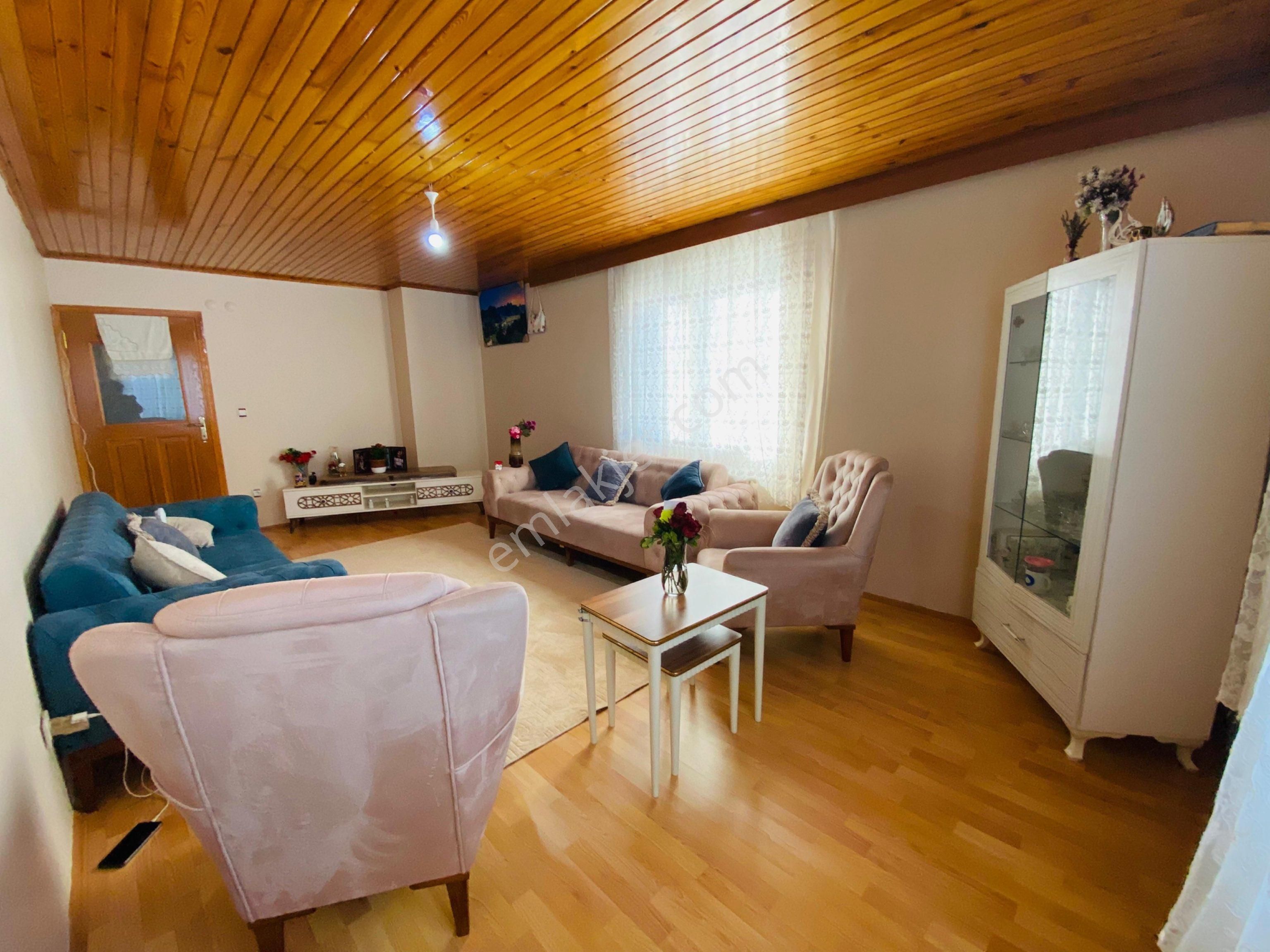 Yenidoğan Mevlana Mah.veyselkarani Cd Üzerinde Satılık 2+1 Daire - Görsel 5