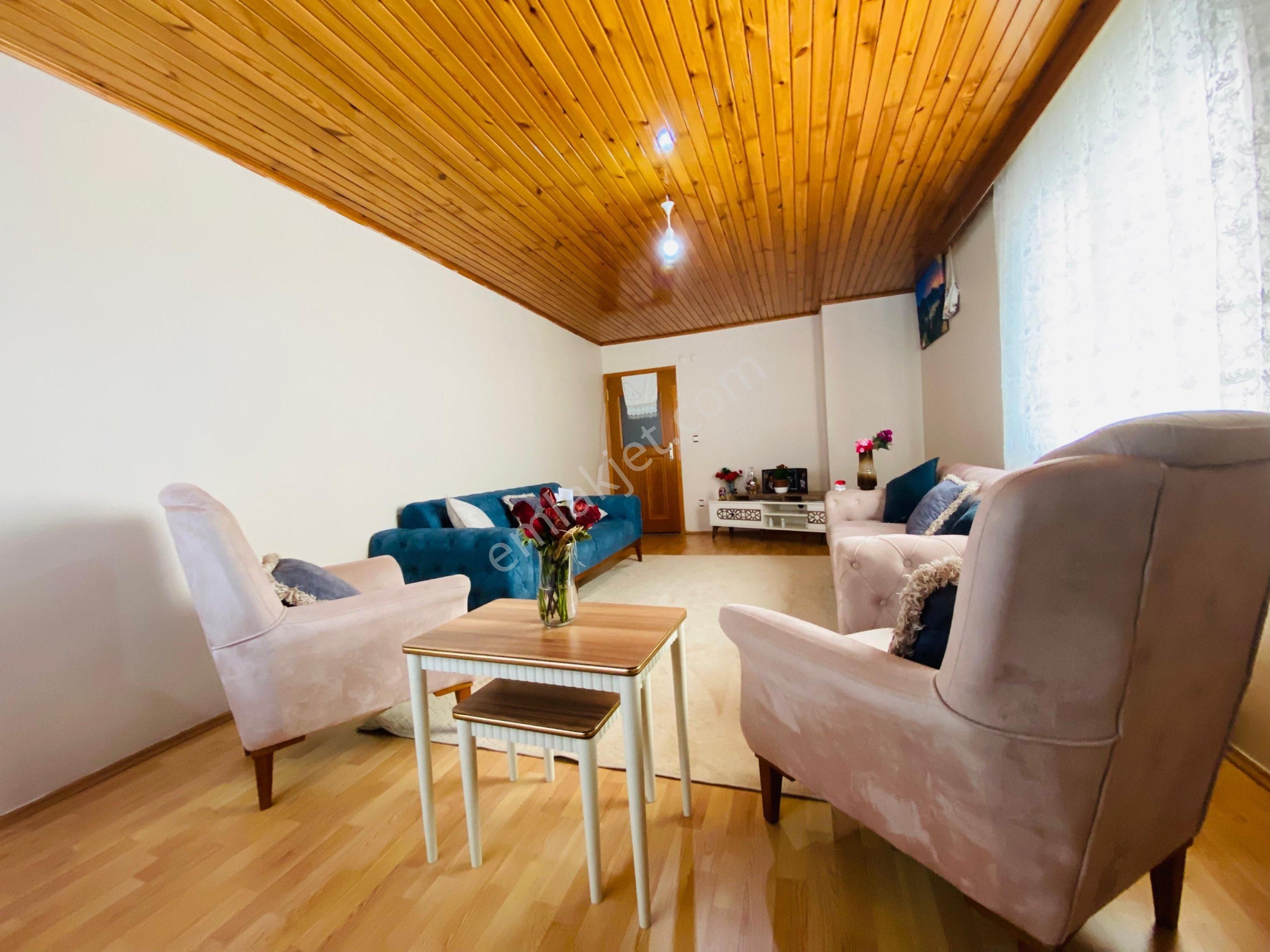 Yenidoğan Mevlana Mah.veyselkarani Cd Üzerinde Satılık 2+1 Daire - Görsel 7