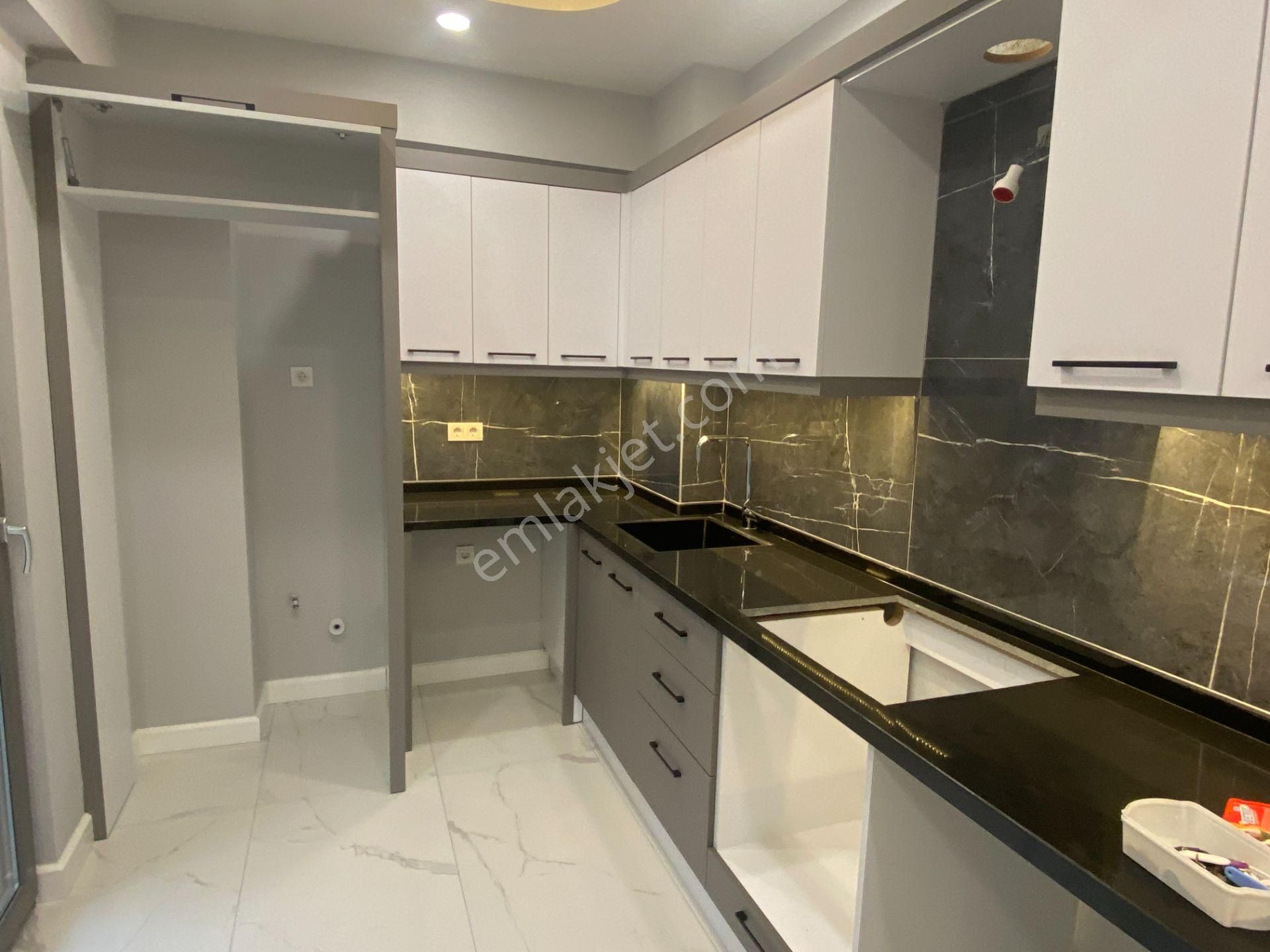 Hastane Adliye Yakını Lüks Sıfır 2+1 Daireler - Görsel 2