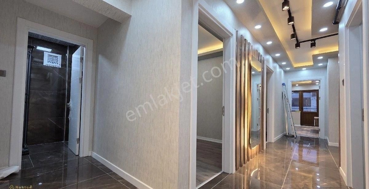 Etimesgıt Süvaride Bulvara Yakın Ful Yenilenmiş 120m2// 3.kat//3+1 Satılık - Görsel 10