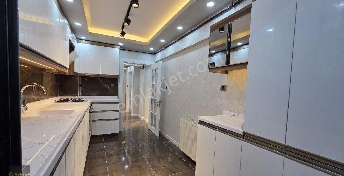 Etimesgıt Süvaride Bulvara Yakın Ful Yenilenmiş 120m2// 3.kat//3+1 Satılık - Görsel 17