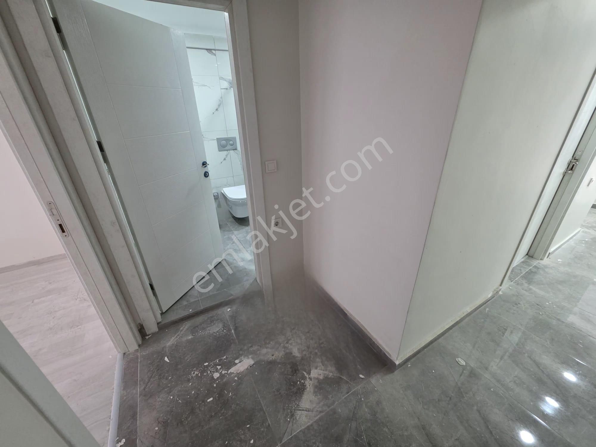 Bahçelievler Siyavuşpaşa Merkez 3+1 Sıfır Bina Kapalı Otoparklı - Görsel 3