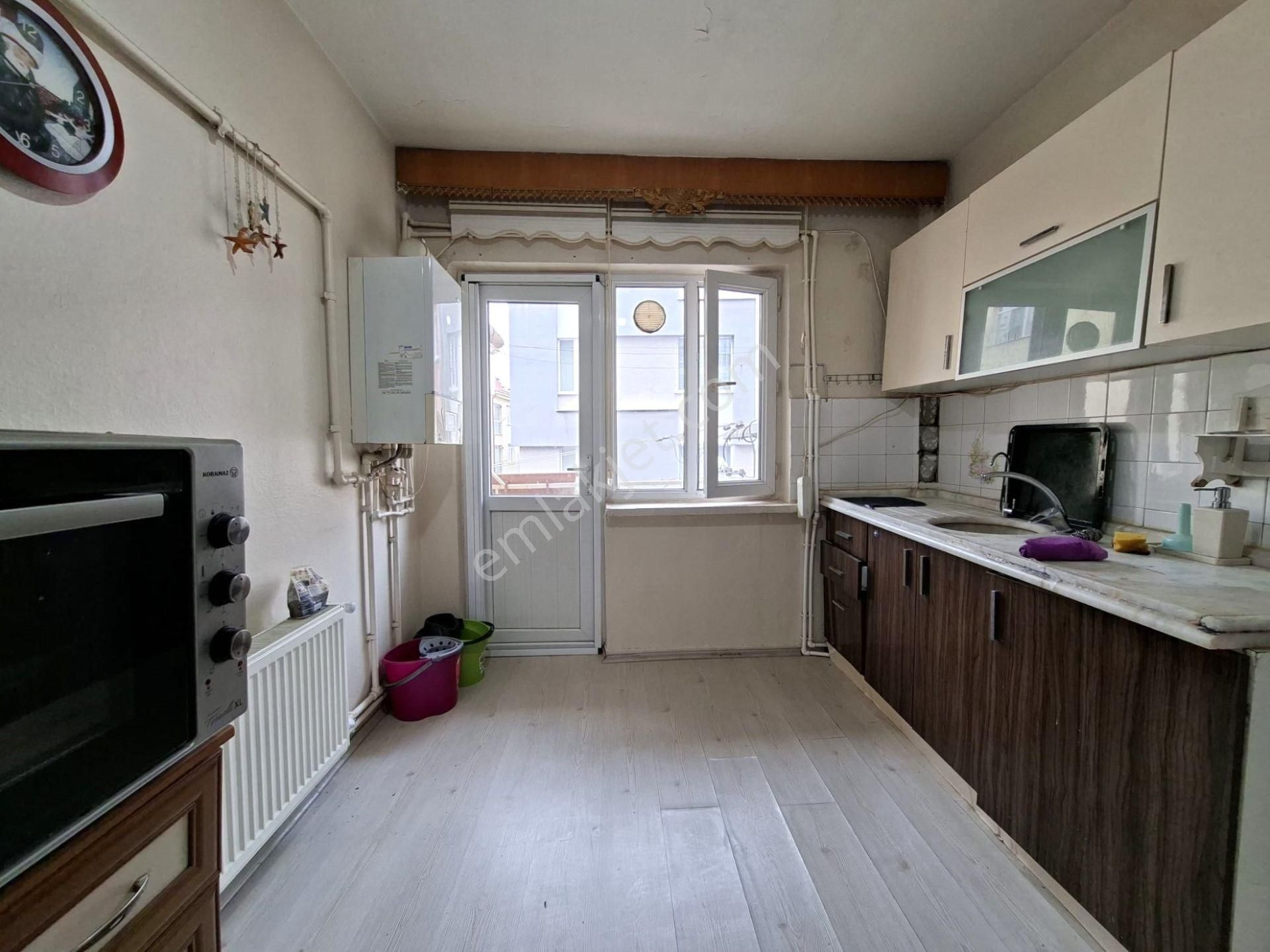 Recep Ümit Emlak'tan Hatboyu-1 Ve Gazi Yakup Satar Caddesi Yakını Kiralık 2+1 Ara Kat Daire - Görsel 15