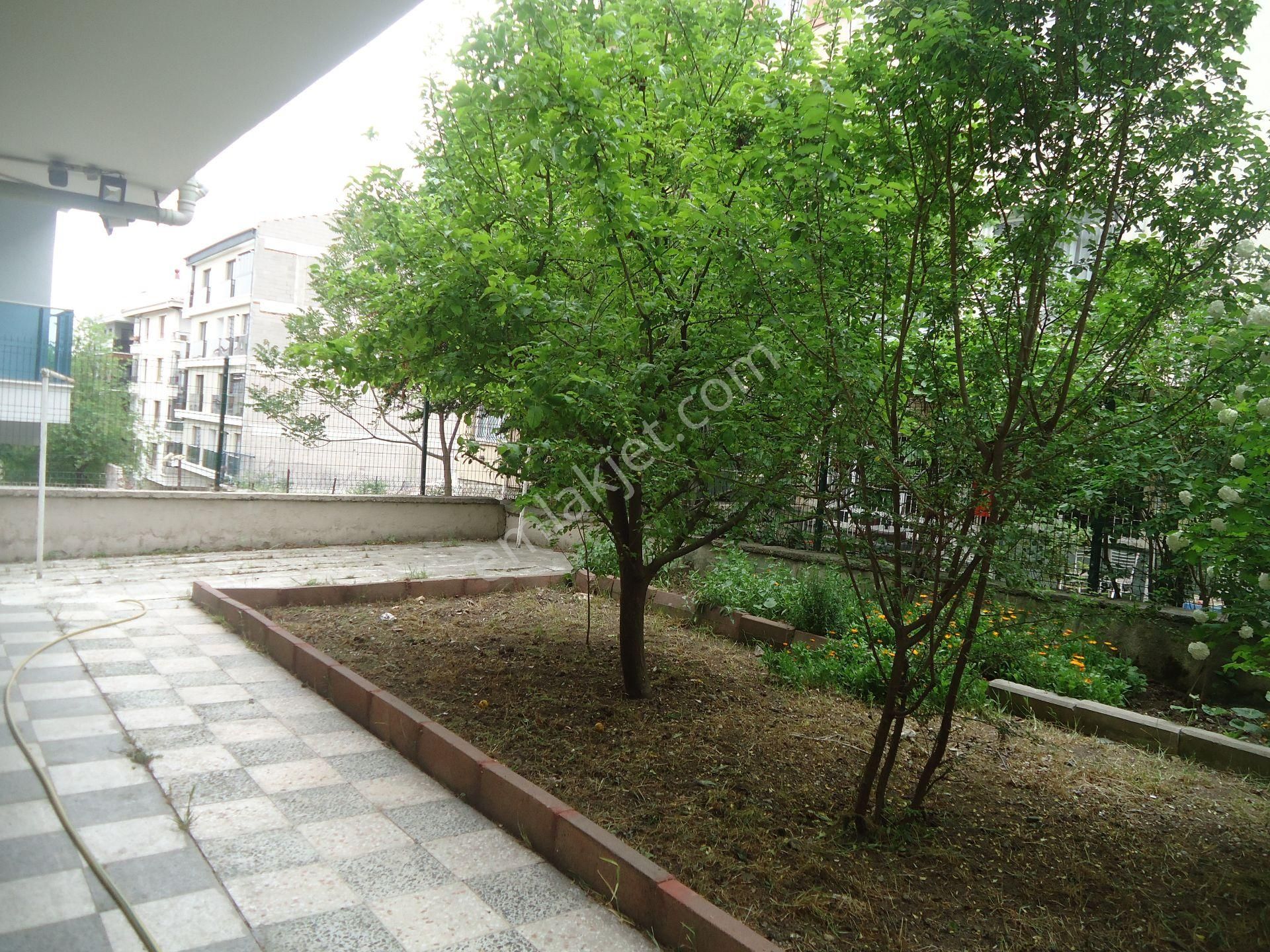 Aydınlıkevlerde Salonu Bağımsız Satılık Daire Gizem Emlaktan - Görsel 11