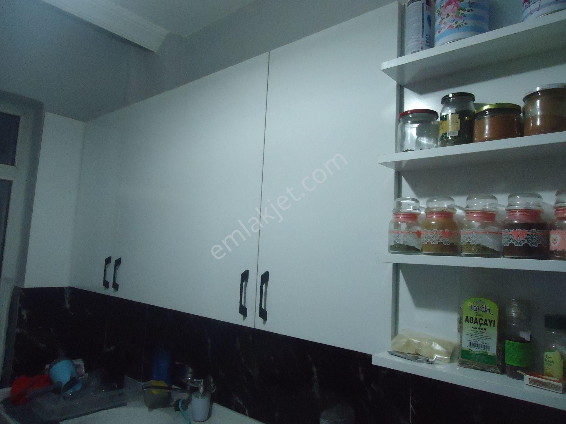 Aydınlıkevlerde Salonu Bağımsız Satılık Daire Gizem Emlaktan - Görsel 4