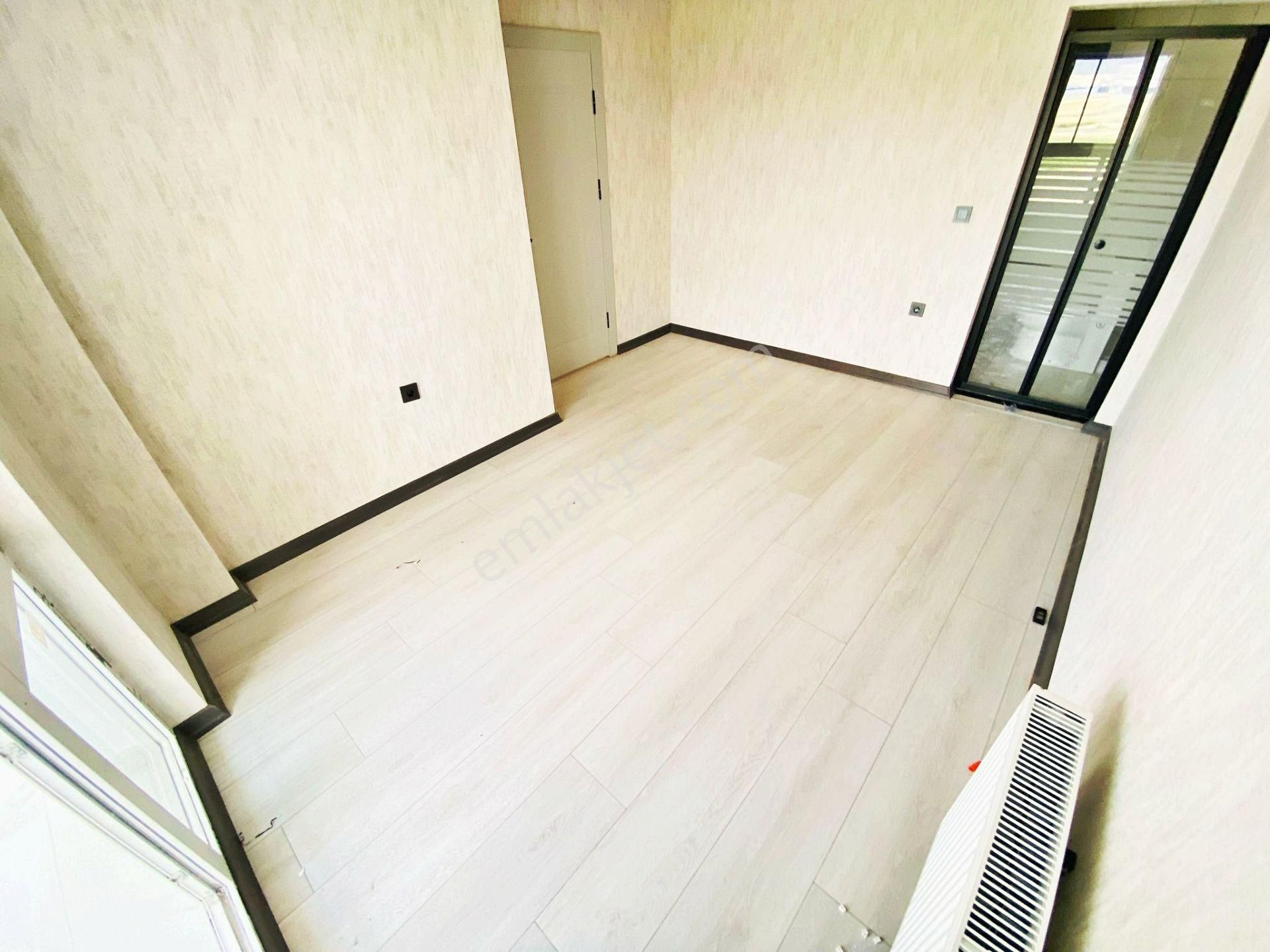 Merkezin İçinde İskanlı İşçilik Harikası Ultra Lüks Arakat 3+1 - Görsel 26