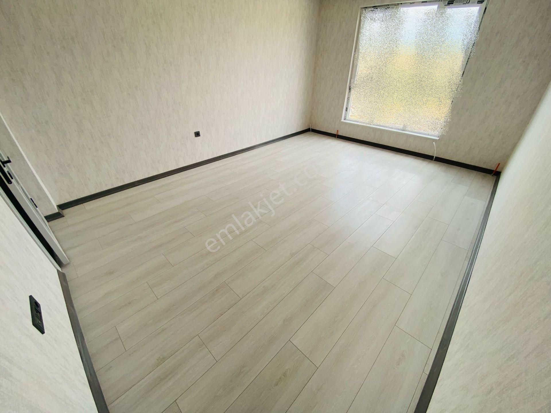 Merkezin İçinde İskanlı İşçilik Harikası Ultra Lüks Arakat 3+1 - Görsel 18