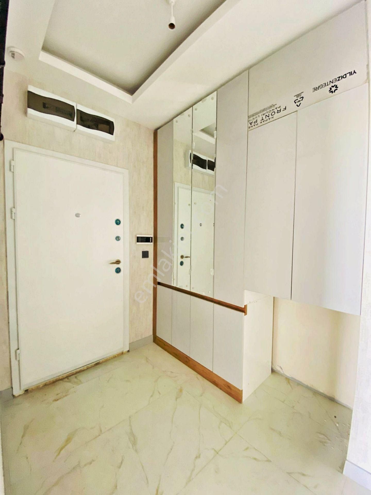 Merkezin İçinde İskanlı İşçilik Harikası Ultra Lüks Arakat 3+1 - Görsel 31