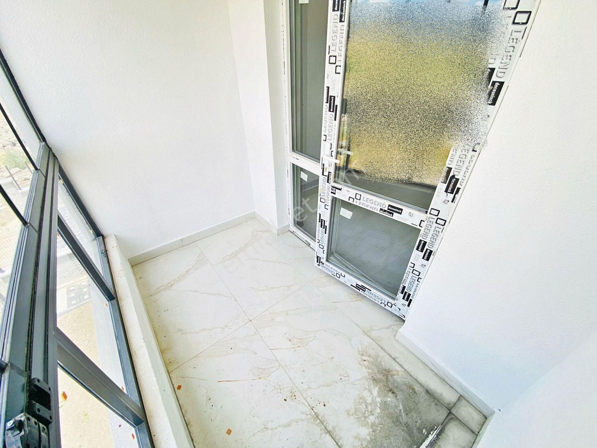 Merkezin İçinde İskanlı İşçilik Harikası Ultra Lüks Arakat 3+1 - Görsel 29