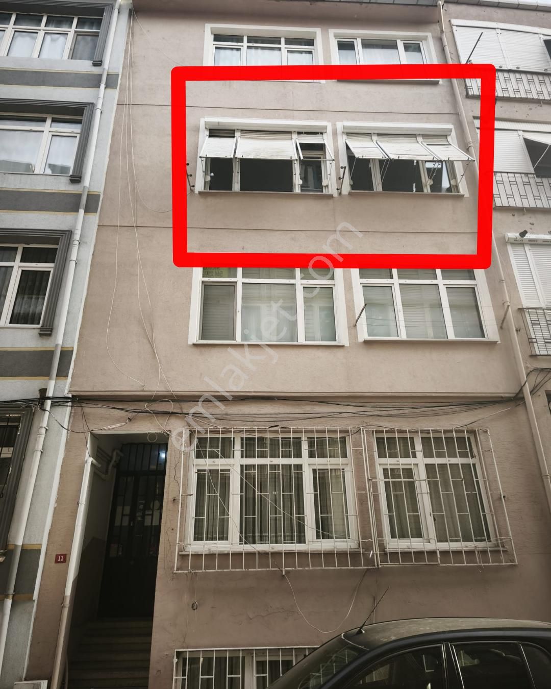 Üsküdar'ın Kalbinde Kira Çarpanı İdeal Yatırımlık 2+1 Daire - Görsel 2