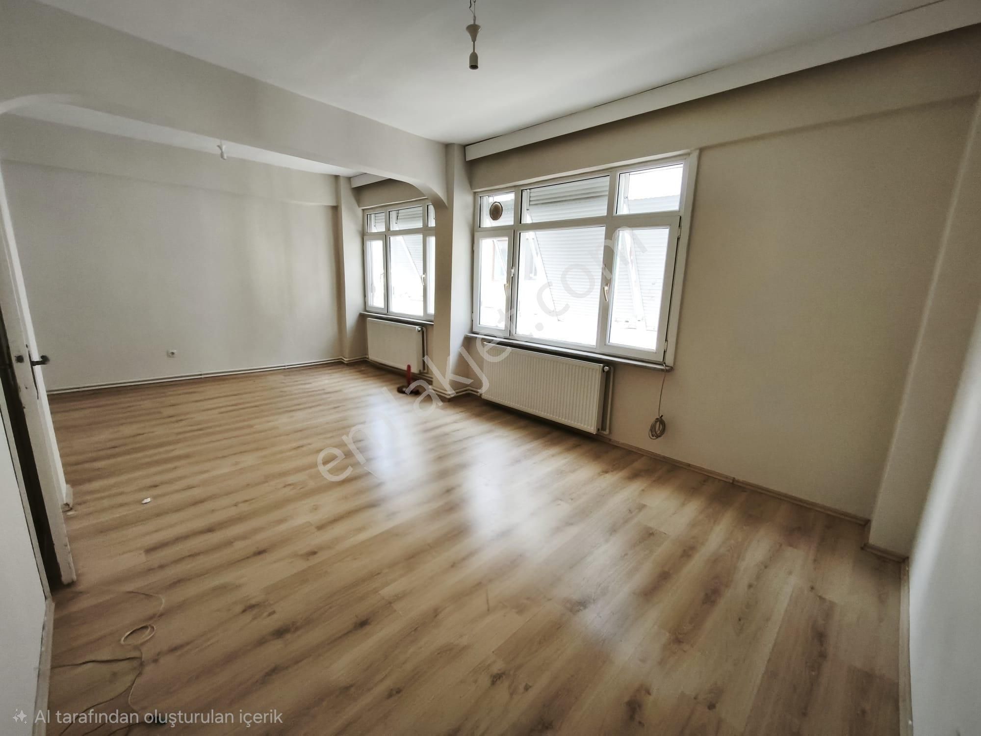 Üsküdar'ın Kalbinde Kira Çarpanı İdeal Yatırımlık 2+1 Daire - Görsel 3