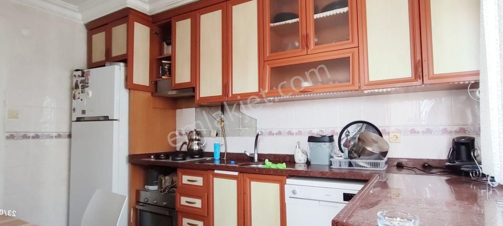Alpaslan_türkeş_anadolu_lisesine_yakın_gbk_cepheli_kaçmaz_fırsat - Görsel 2