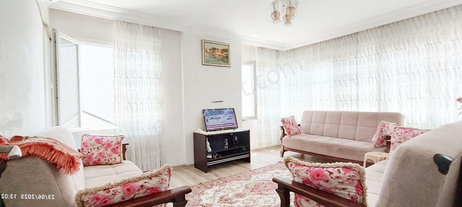 Alpaslan_türkeş_anadolu_lisesine_yakın_gbk_cepheli_kaçmaz_fırsat - Görsel 9