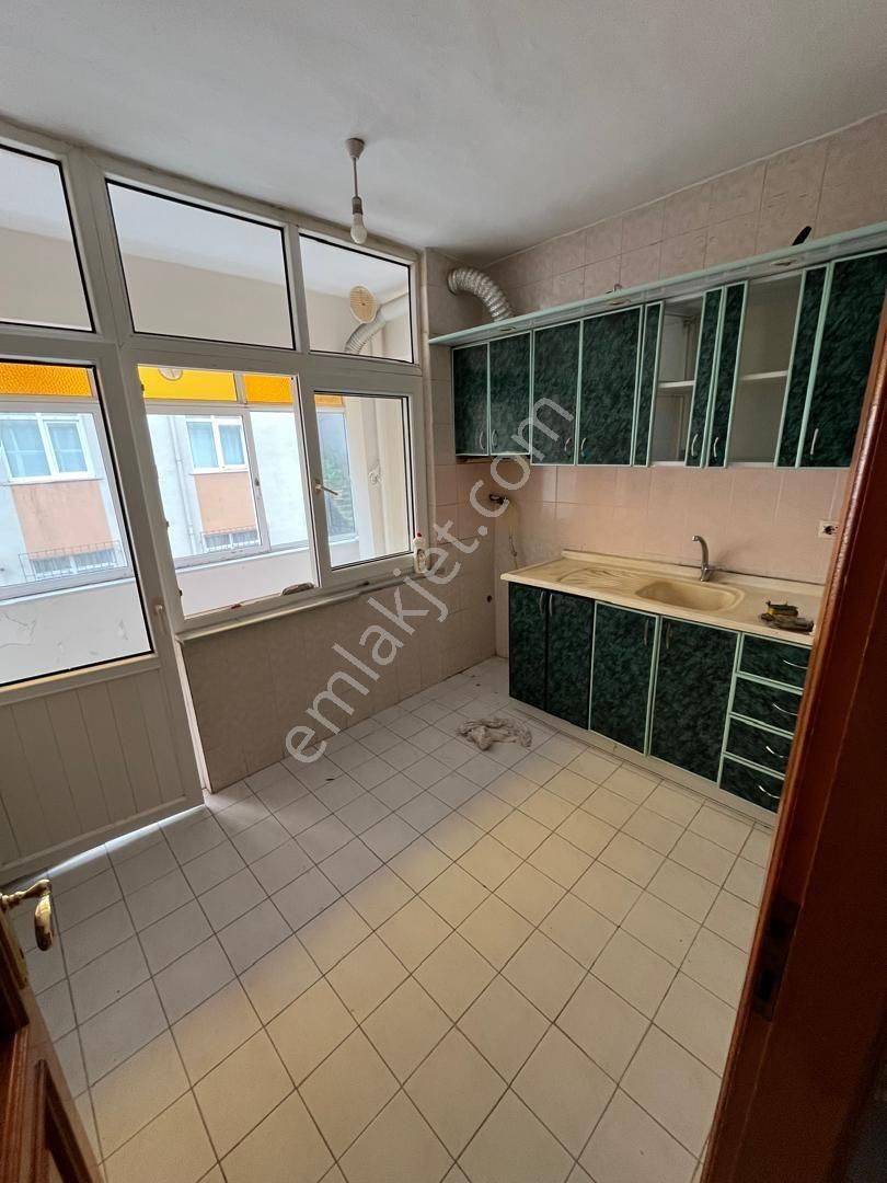 Ümraniye Ihlamurkuyu Mahallesi Metro Yürüme Mesafesi Yabancı Ya Uygun Kiralık Daire Ev - Görsel 2