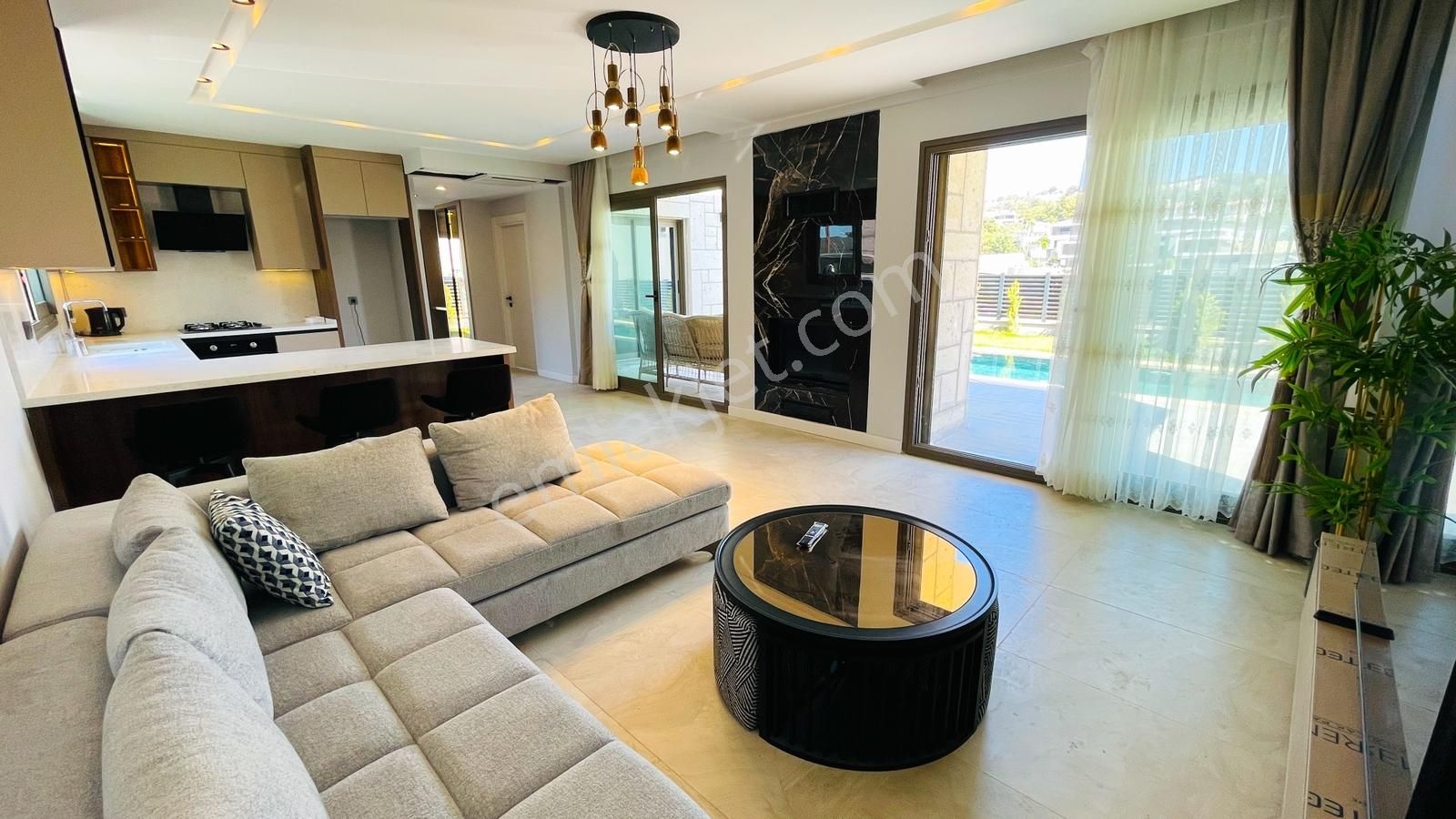 Kuşadası'nda Satılık Özel Havuzlu Harika Villa - Görsel 8