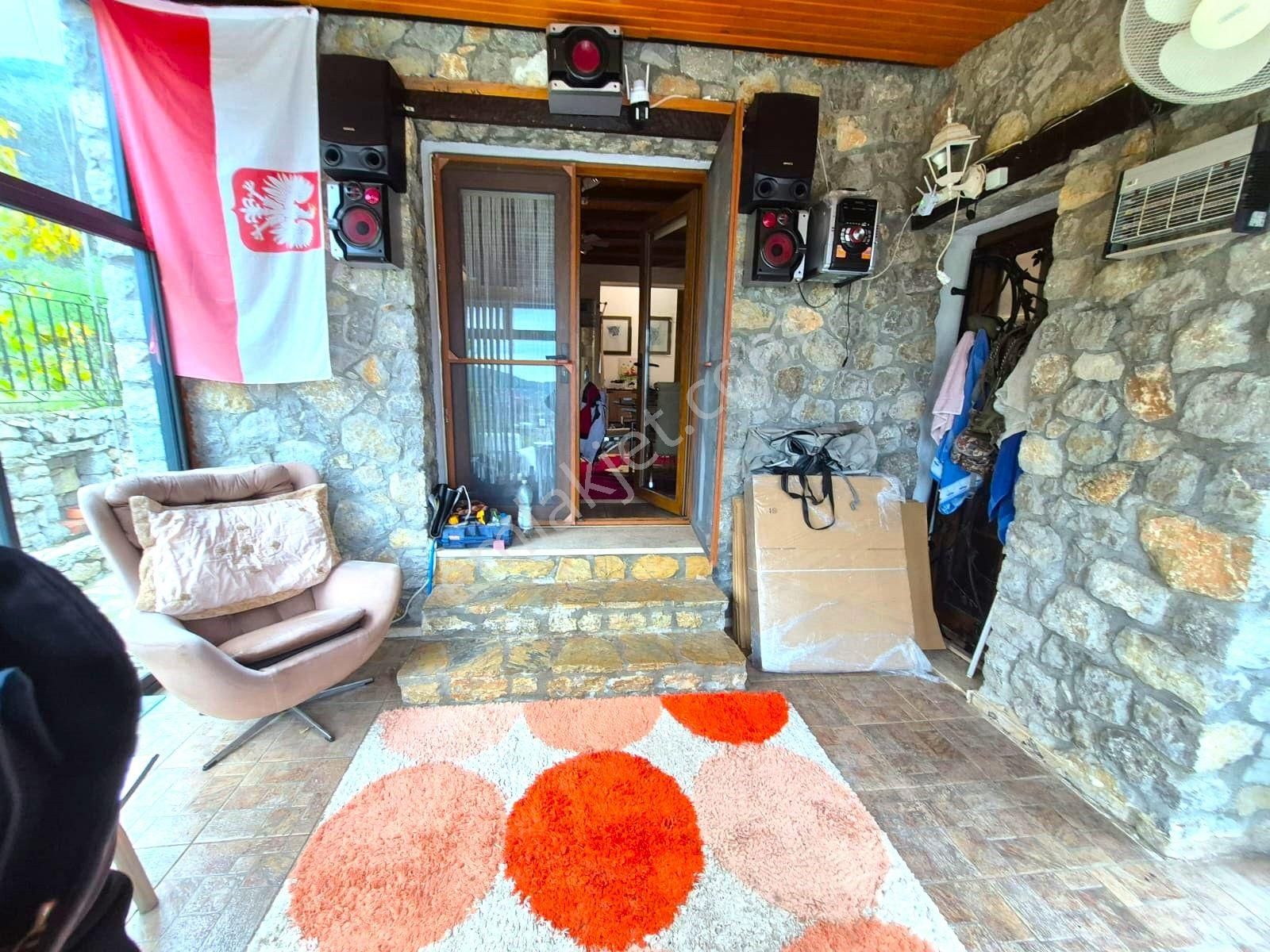 Goldhouse Dan Satılık 3+1 Müstakil Havuzlu Fırsat Villa - Görsel 15