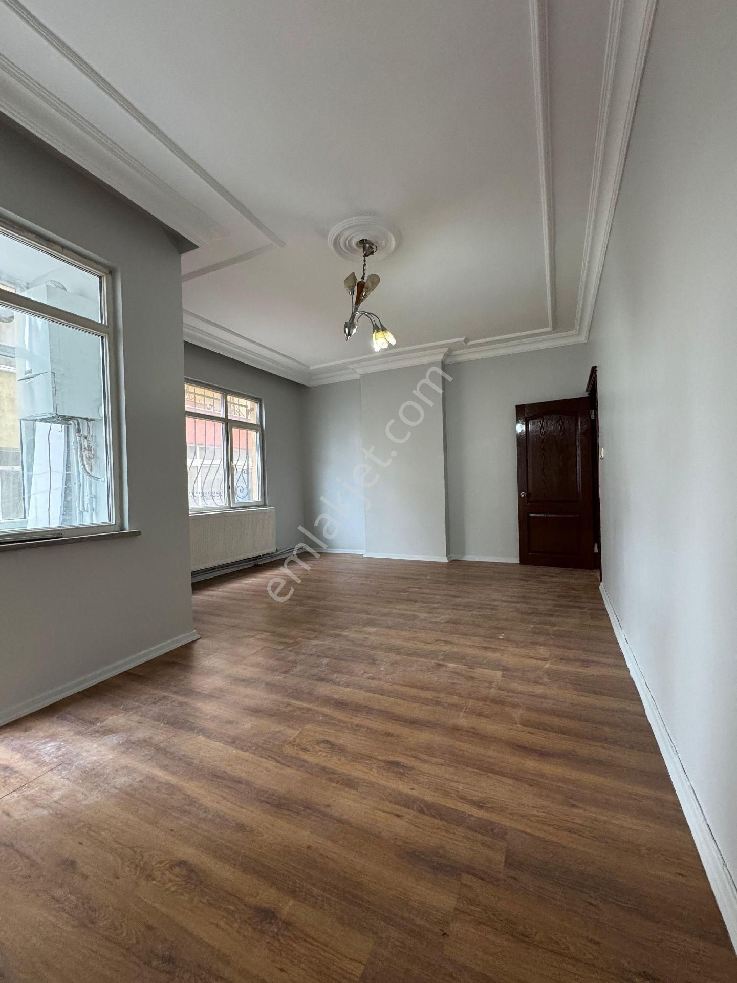 Ümraniye Tepeüstü Mahallesi Metro Yürüme Mesafesi 3+1 - Görsel 21