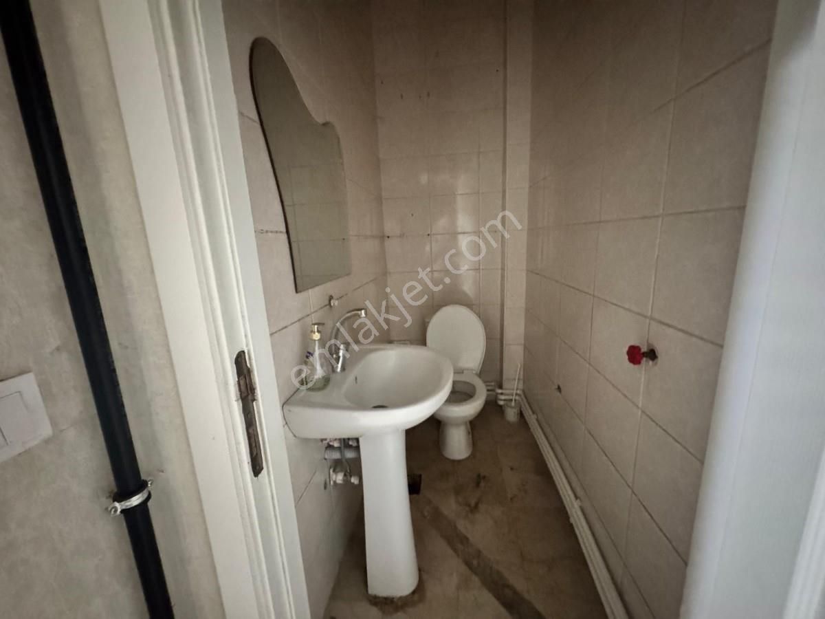 Turyaptan Cevizlidere Caddesinde Satılık Dükkan - Görsel 17