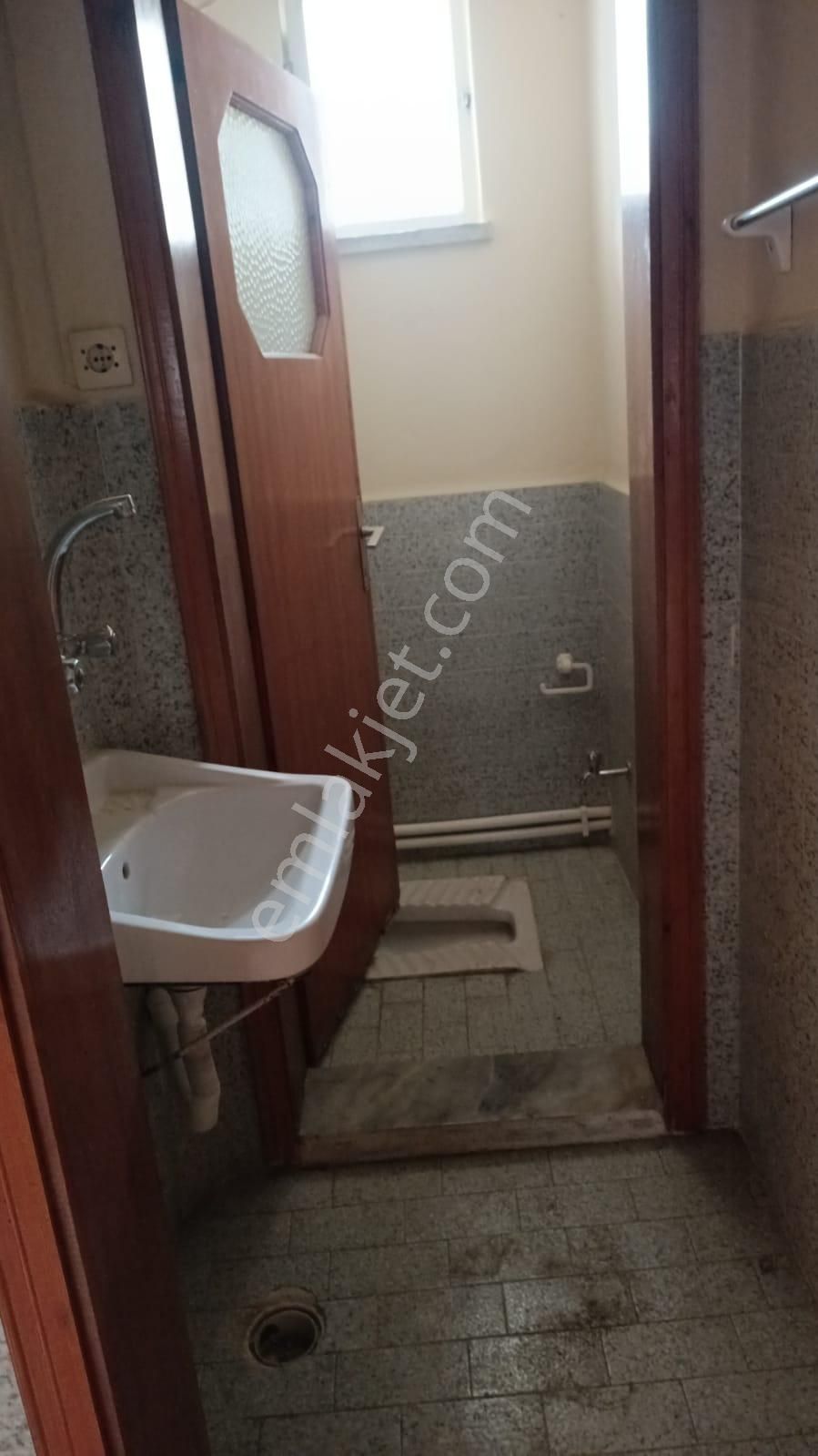 Ilgında Çarşı Merkeze Yürüme Mesafeli Güney Cepheli Orta Kat Daire - Görsel 7