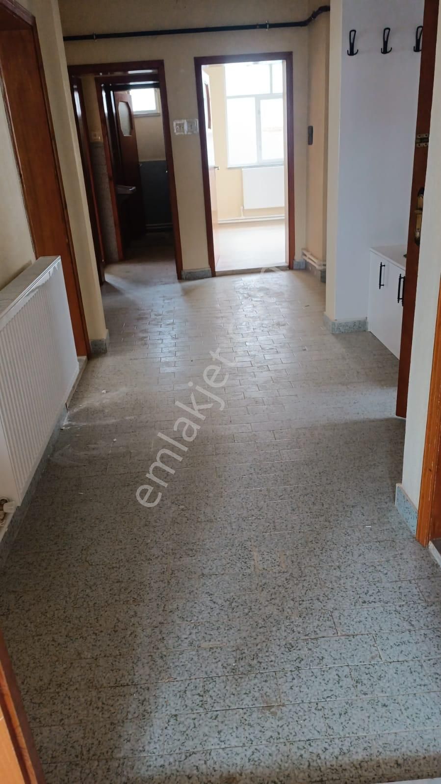 Ilgında Çarşı Merkeze Yürüme Mesafeli Güney Cepheli Orta Kat Daire - Görsel 5