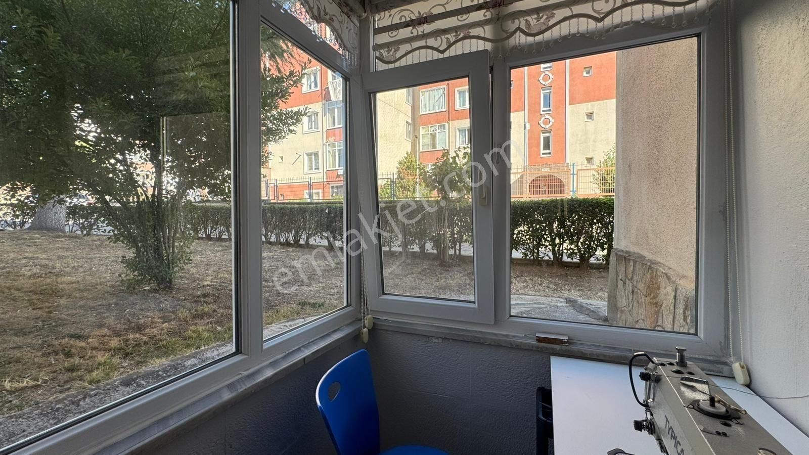 Alanyurt Yunusemre Mahallesinde Site İçi Komple Tadilatlı Daire - Görsel 31