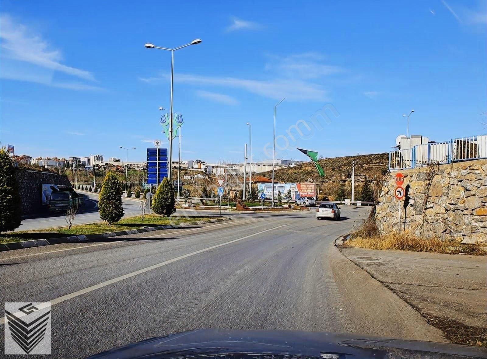 Mantıklı..6,5 Kat.. Ticari+konut Arsası 10 Dairelik+552 M Dükkan - Görsel 9