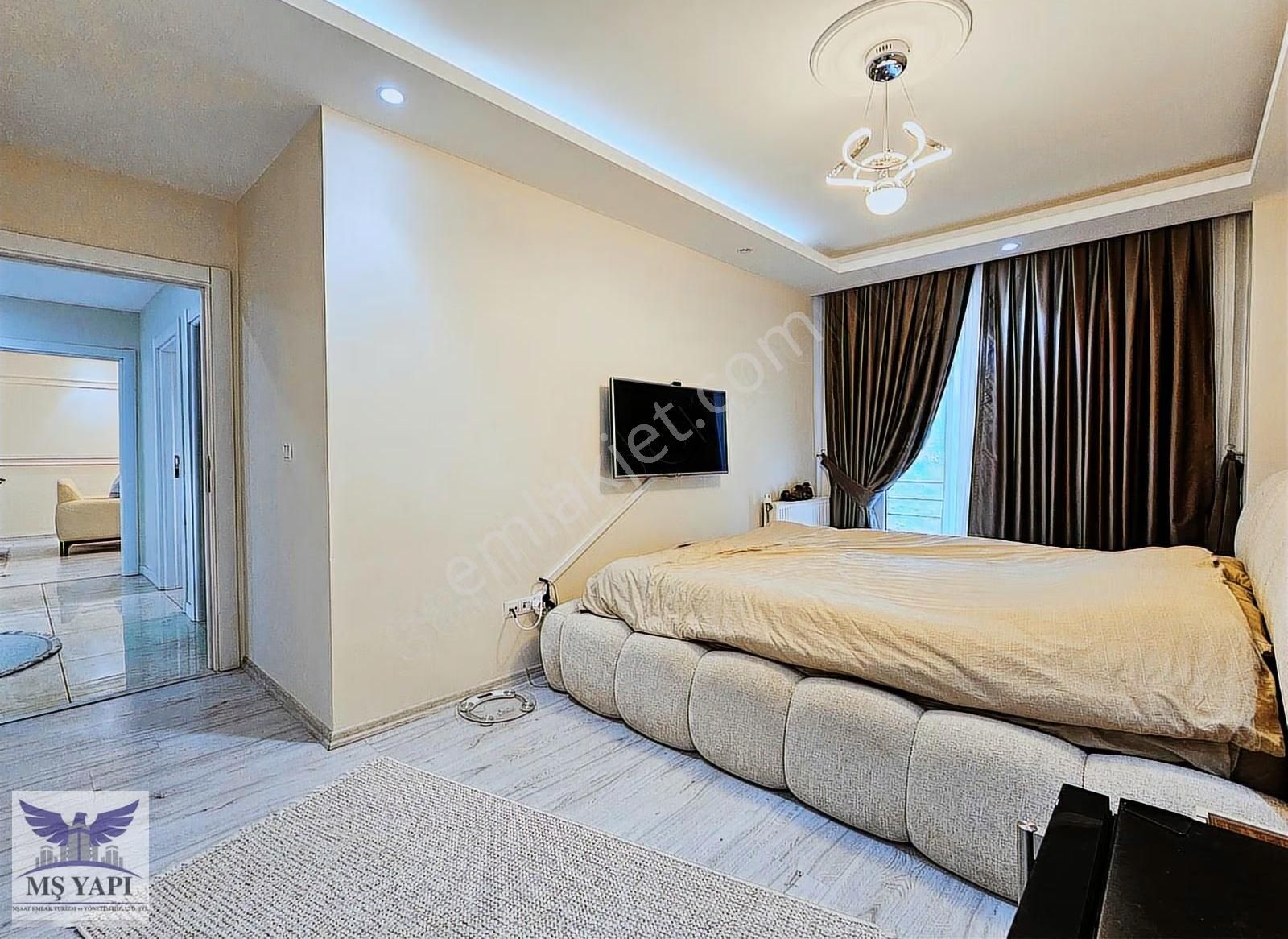 Lüks Severlere Özel! Full Eşyalı Modern 2+1 Satılık Daire - Görsel 9