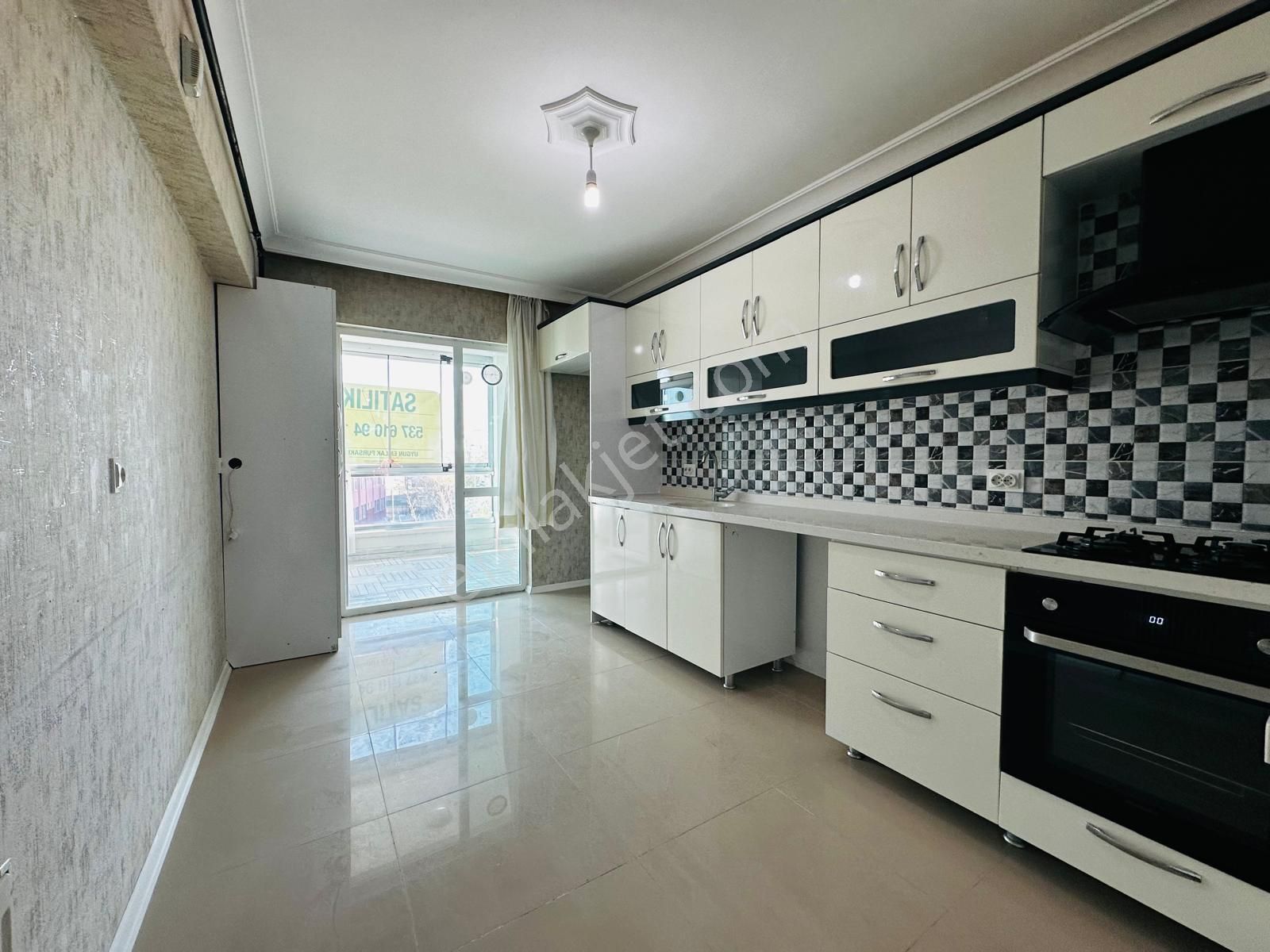 Kalecik Emlak'tan Cadde Üzeri Asansörlü G.b Cephe Arakat 3+1 125m² - Görsel 4