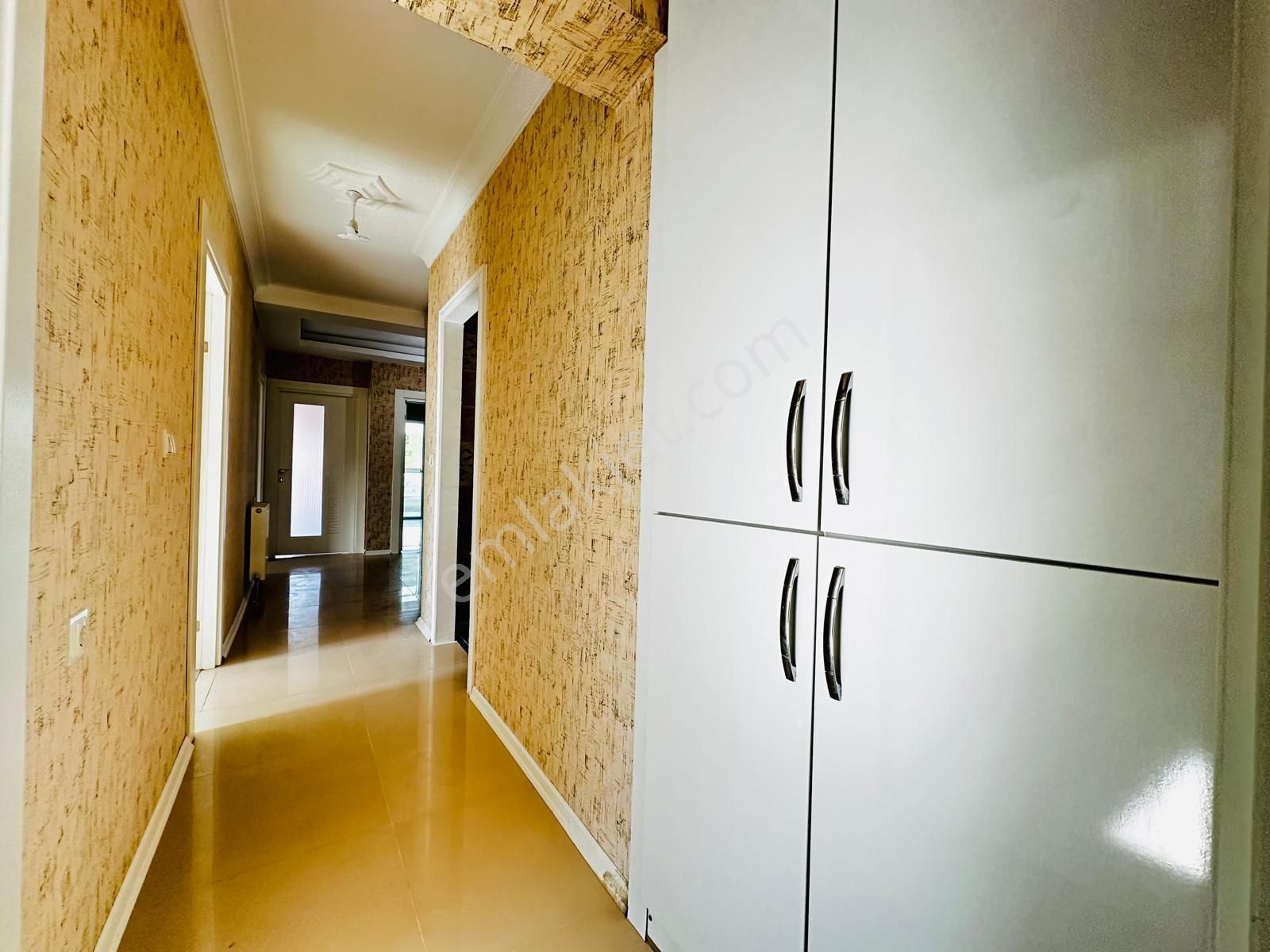 Kalecik Emlak'tan Cadde Üzeri Asansörlü G.b Cephe Arakat 3+1 125m² - Görsel 14