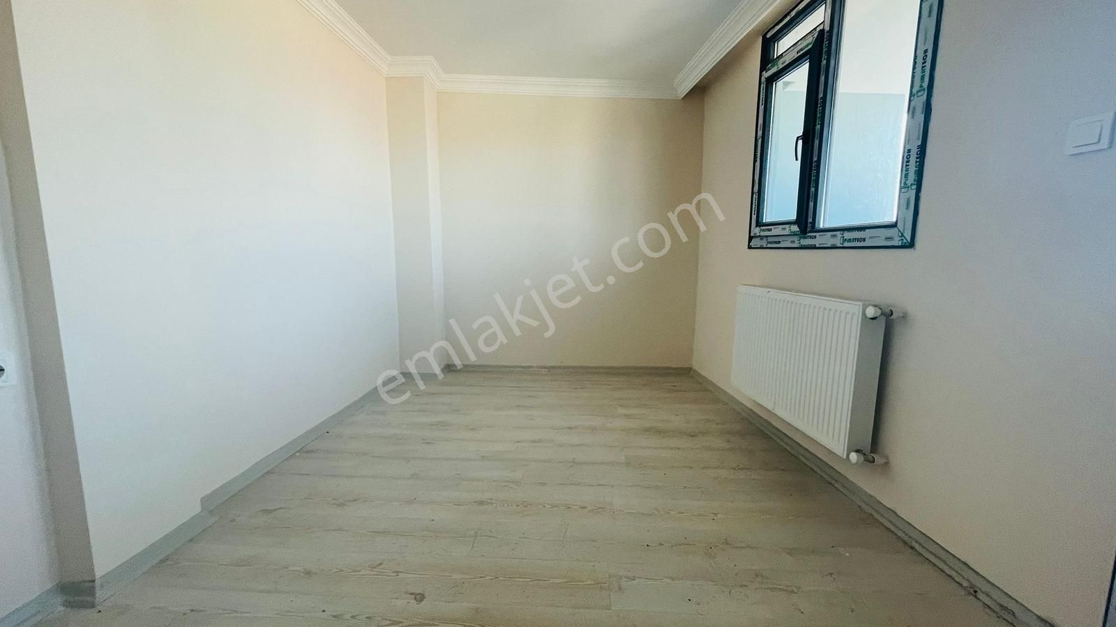 Gülyakada Sıfır Lüks 3+1 Dubleks Asansör + Otopark + Teras - Görsel 13