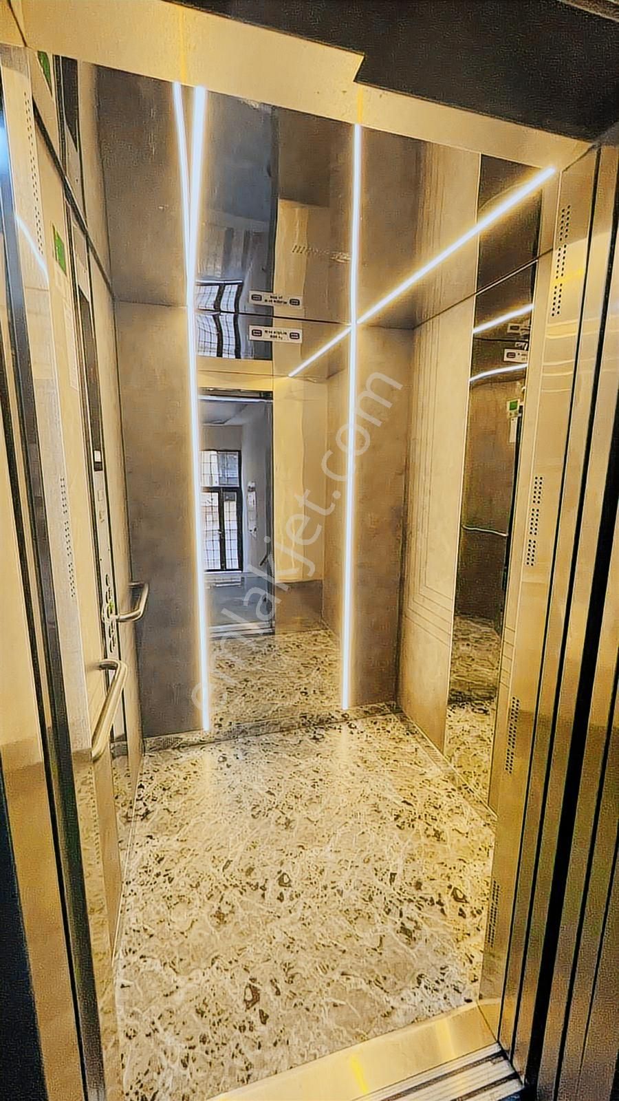 Gülyakada Sıfır Lüks 3+1 Dubleks Asansör + Otopark + Teras - Görsel 10