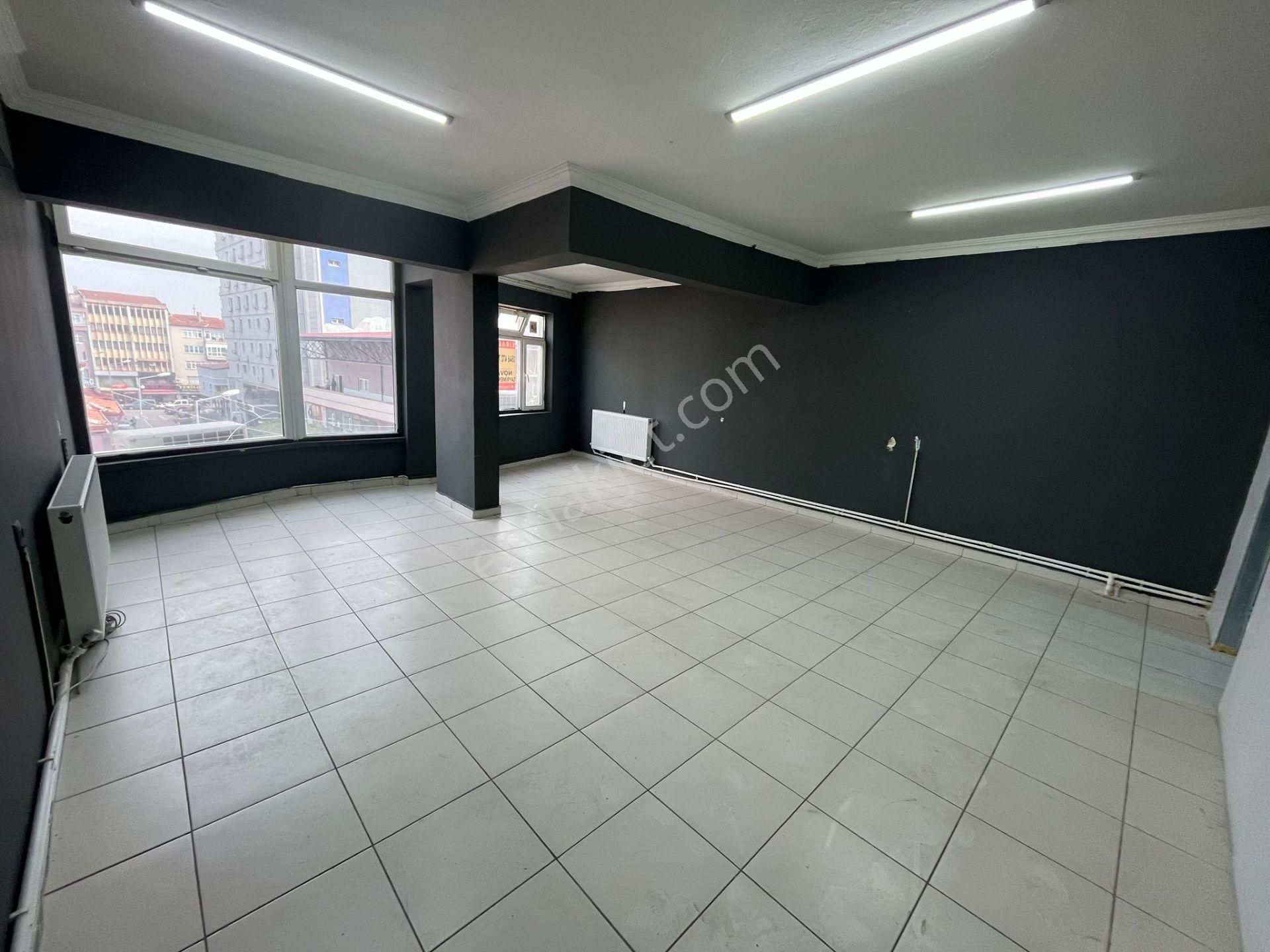 Zafer Caddesi Belediye Yakınında 130 M2 Ofis - Görsel 3