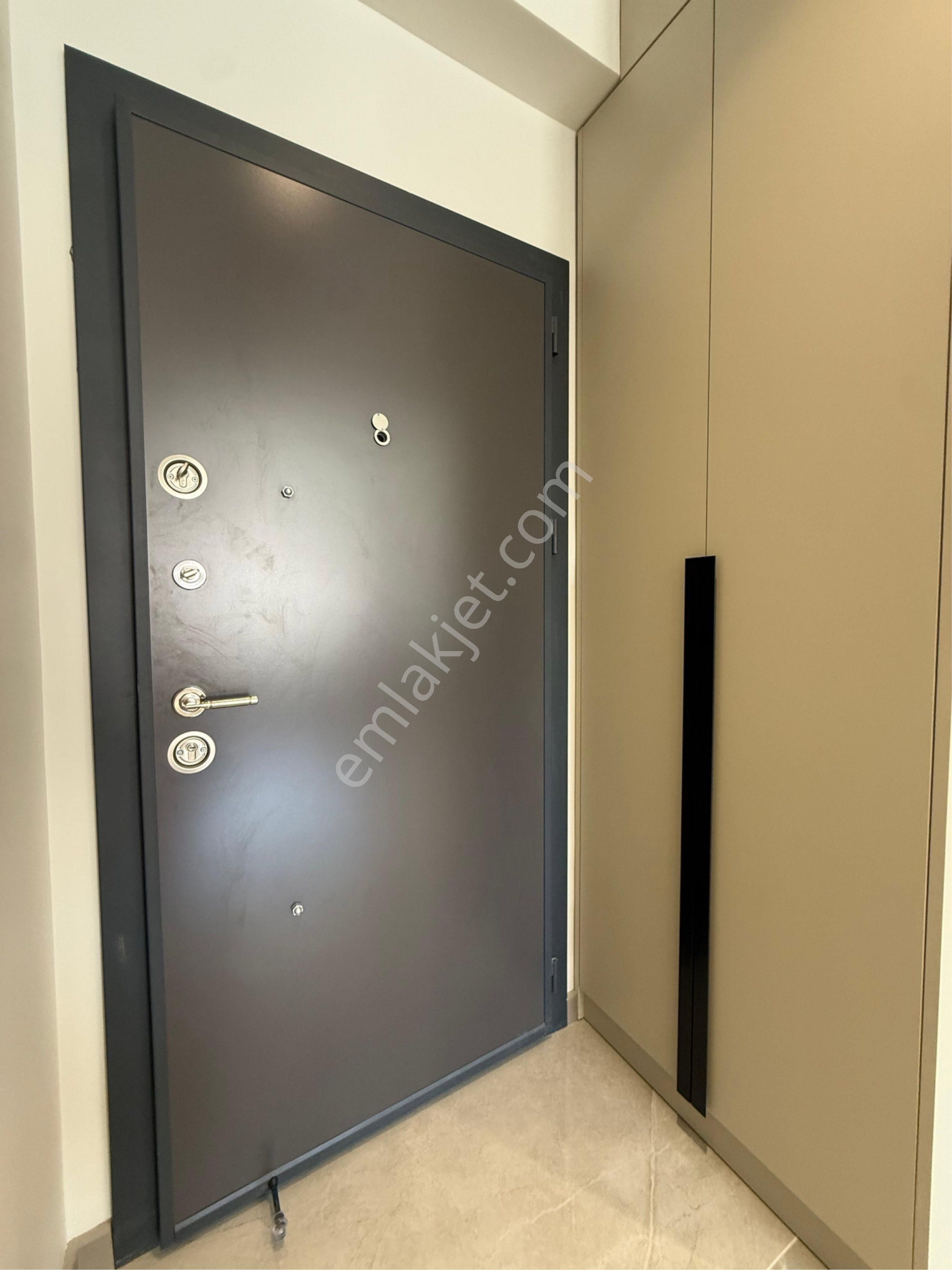 Mithatpaşa Kıyı Boyunda Ultra Lüks İşçilikli 1+1 Satılık Daire - Görsel 11