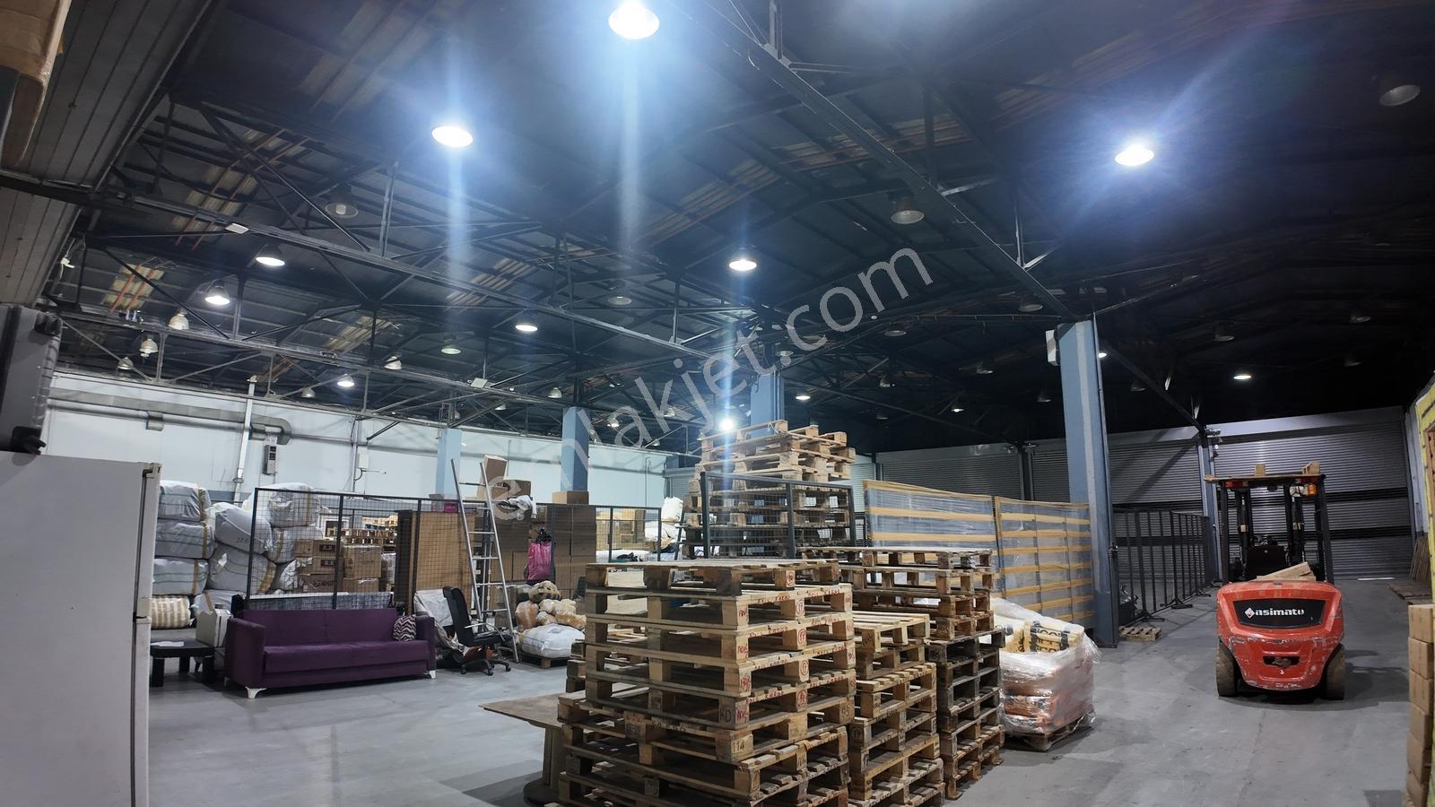 Yenibosna Lojistik Bölgesinde 3300m² Kiralık Depo Antrepo Kargo - Görsel 19