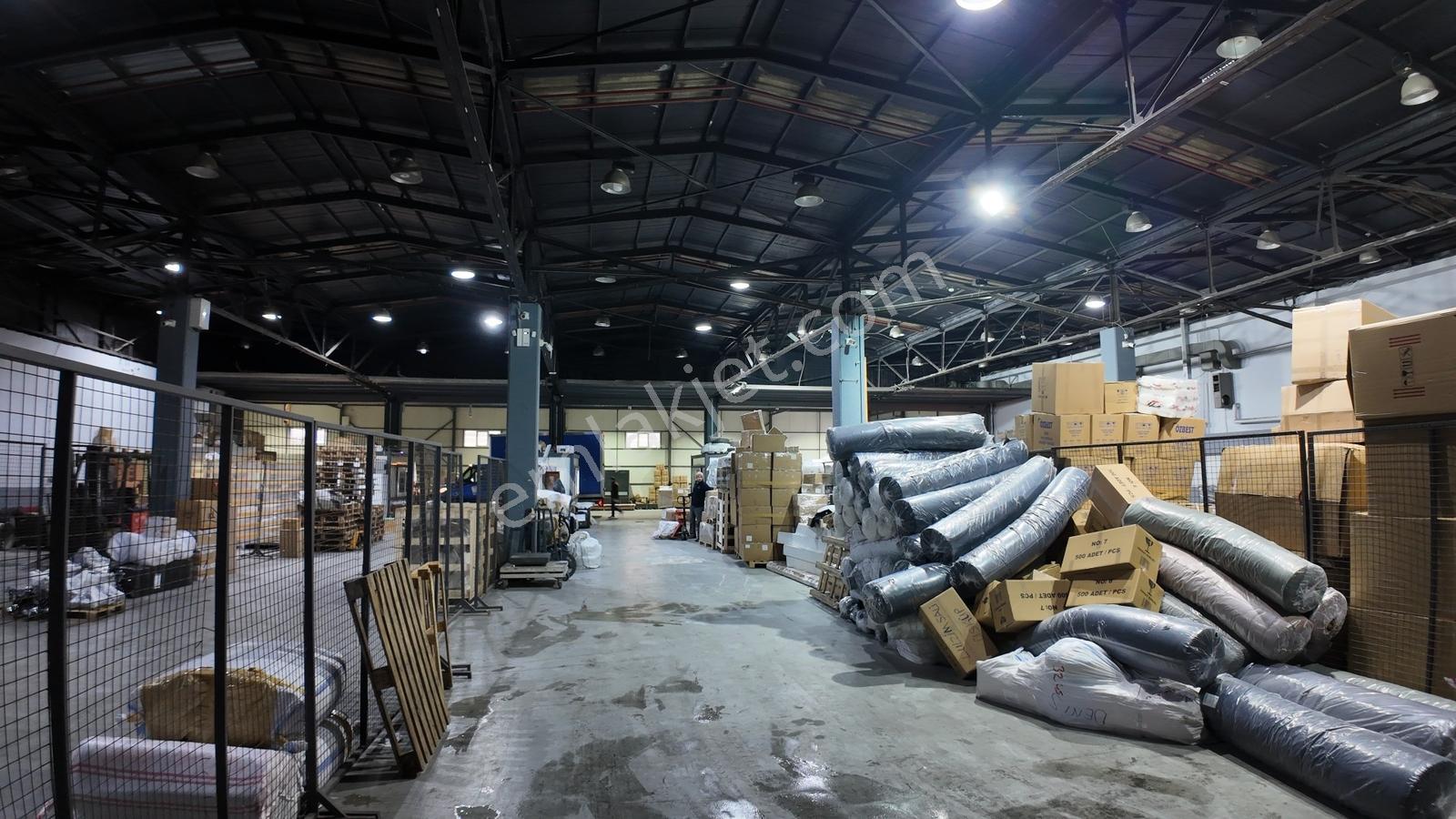 Yenibosna Lojistik Bölgesinde 3300m² Kiralık Depo Antrepo Kargo - Görsel 10