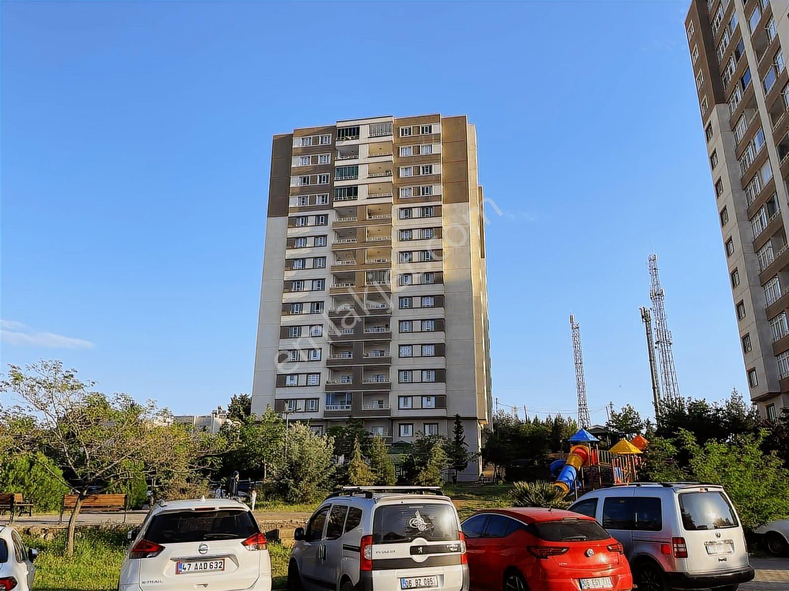 Palmiye Sitesi Ara Kat Satılık 4+1 Daire - Görsel 11