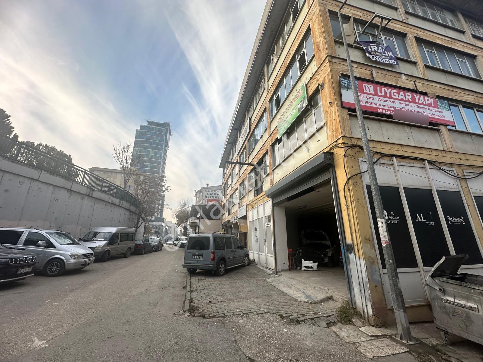 Remax Areadan Merkezi Konumda 2 Tapulu Satılık Büyük Ofis - Görsel 13