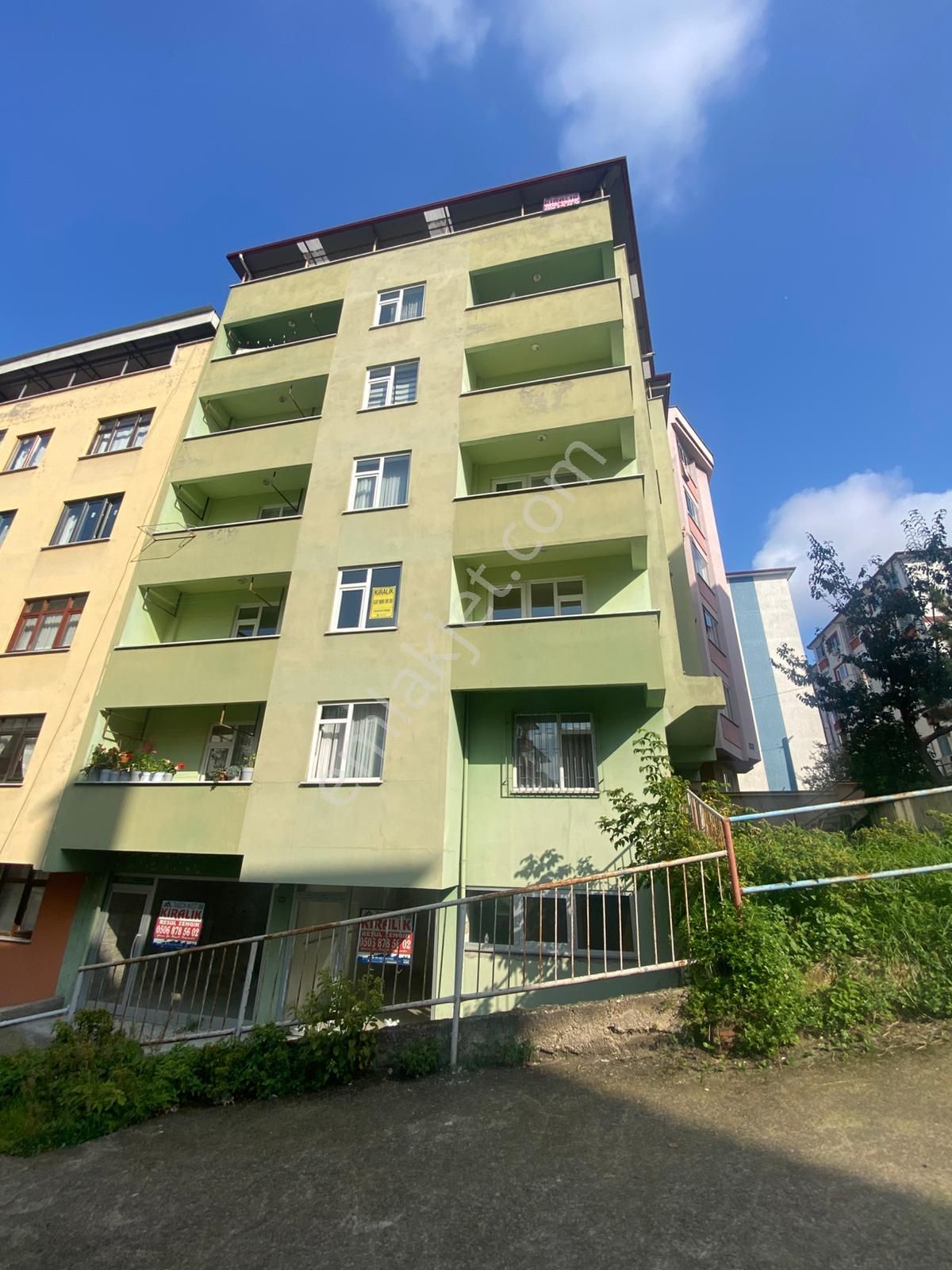 Trabzon Aydınlıkevler'de Kiralık 2+1 Daire