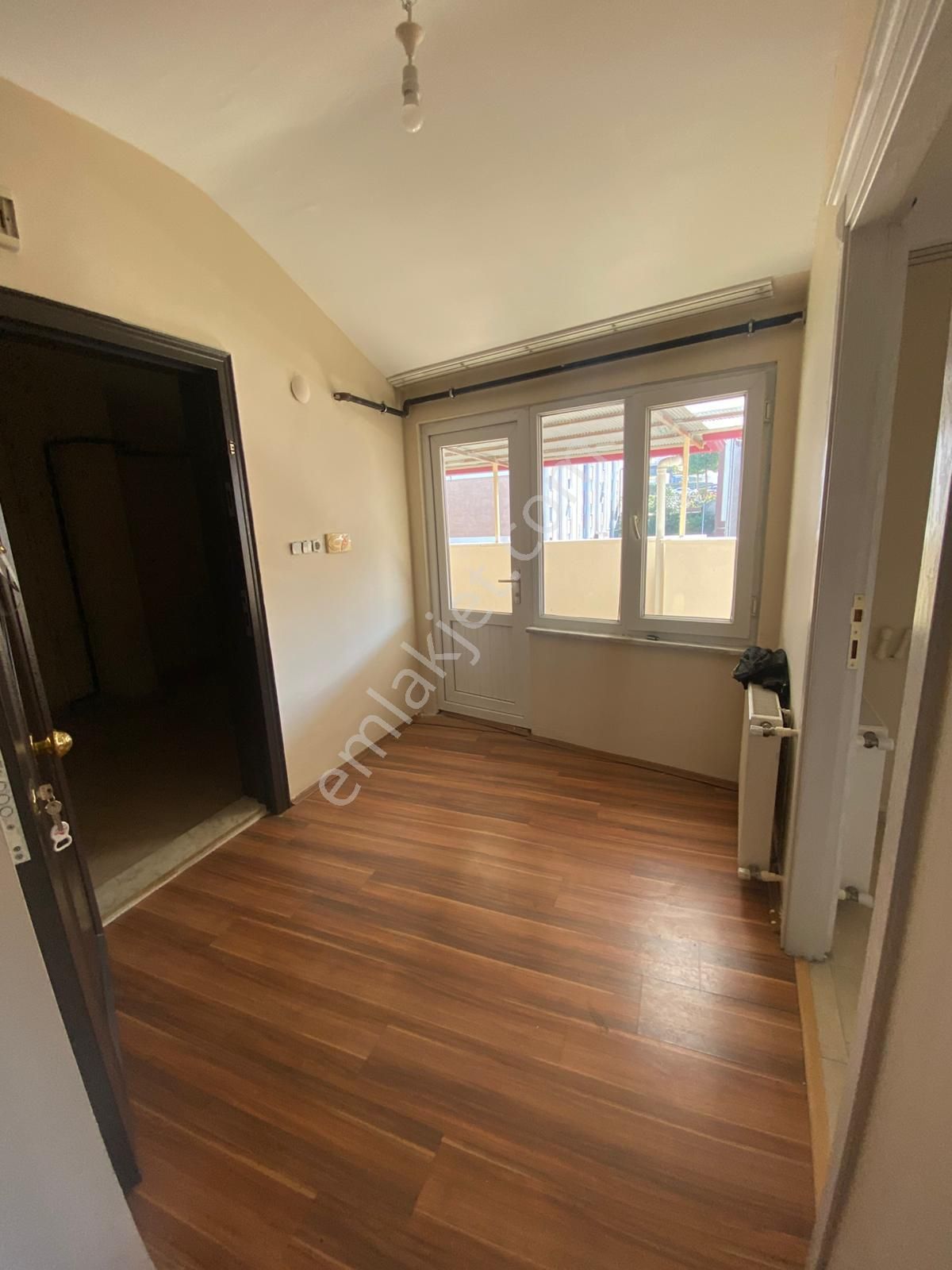 Trabzon Aydınlıkevler'de Kiralık 2+1 Daire - Görsel 6